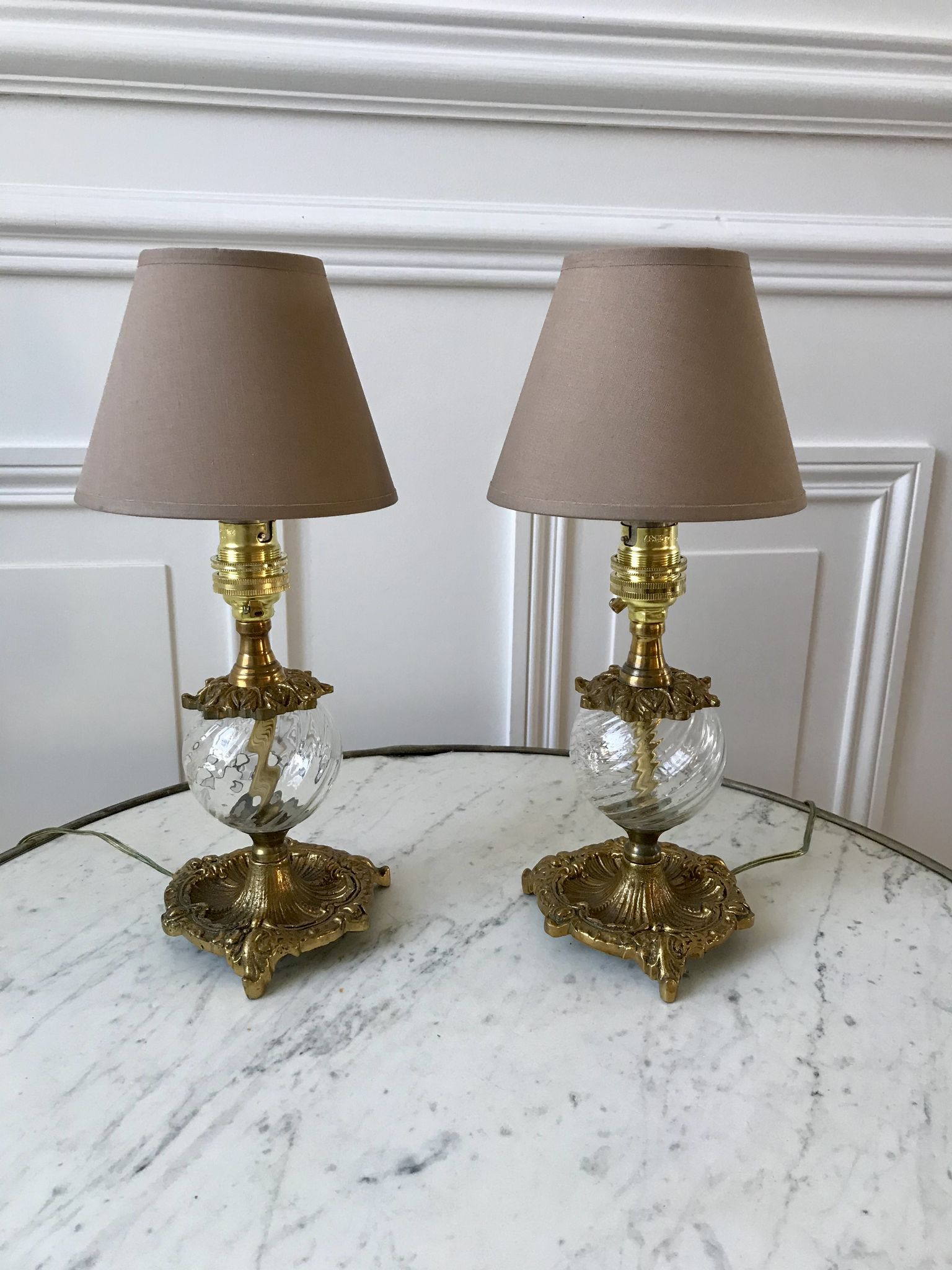 Pair of table lamps in bronze and glass early twentieth century