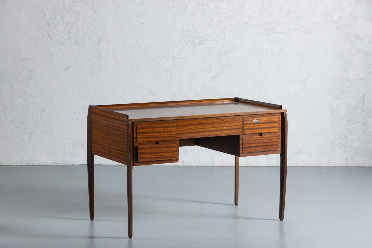 Vintage sleek mid-century desk by Gio Ponti for Dassi, Italy, 1960s