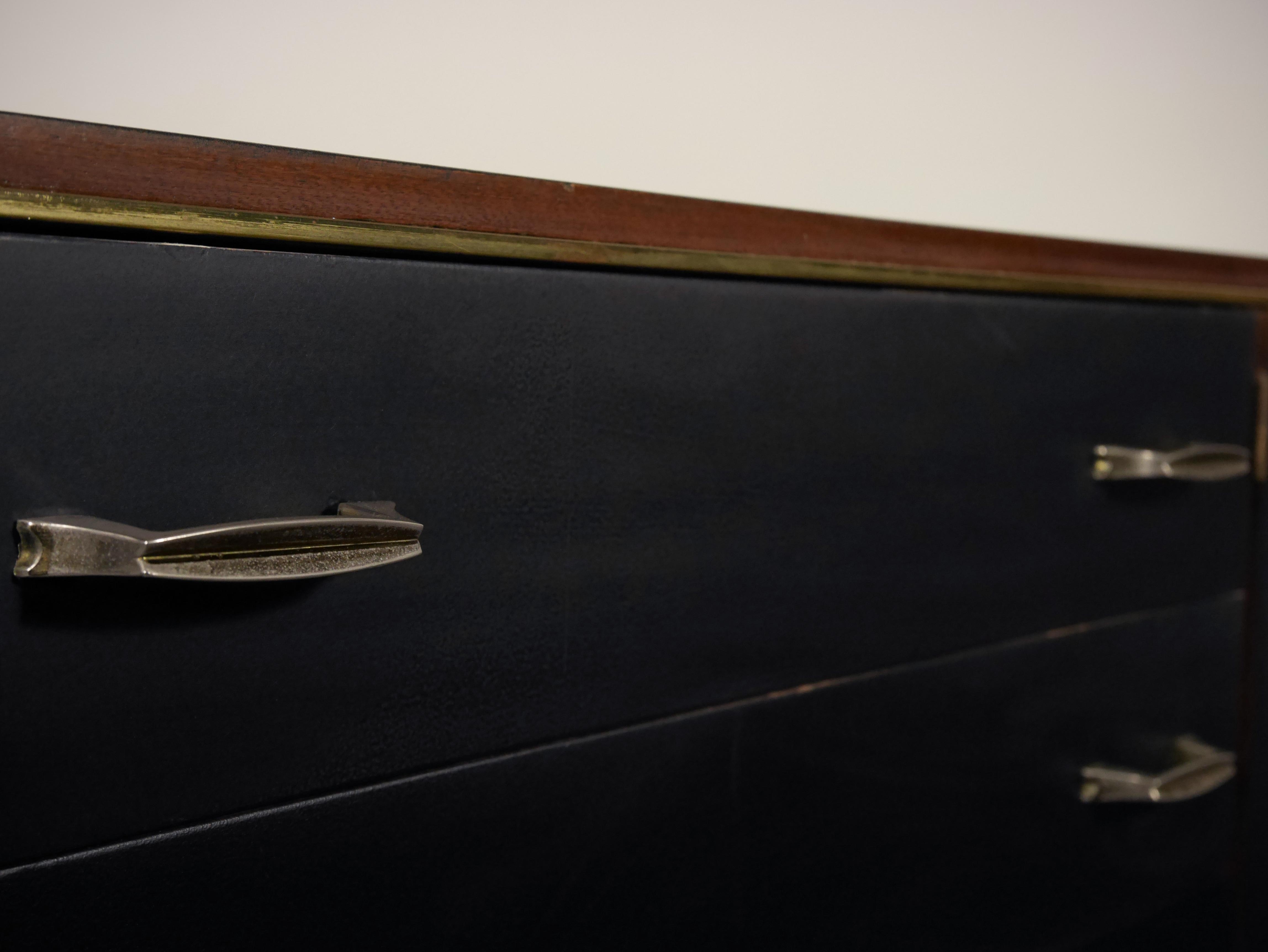 Enfilade noire des années 60