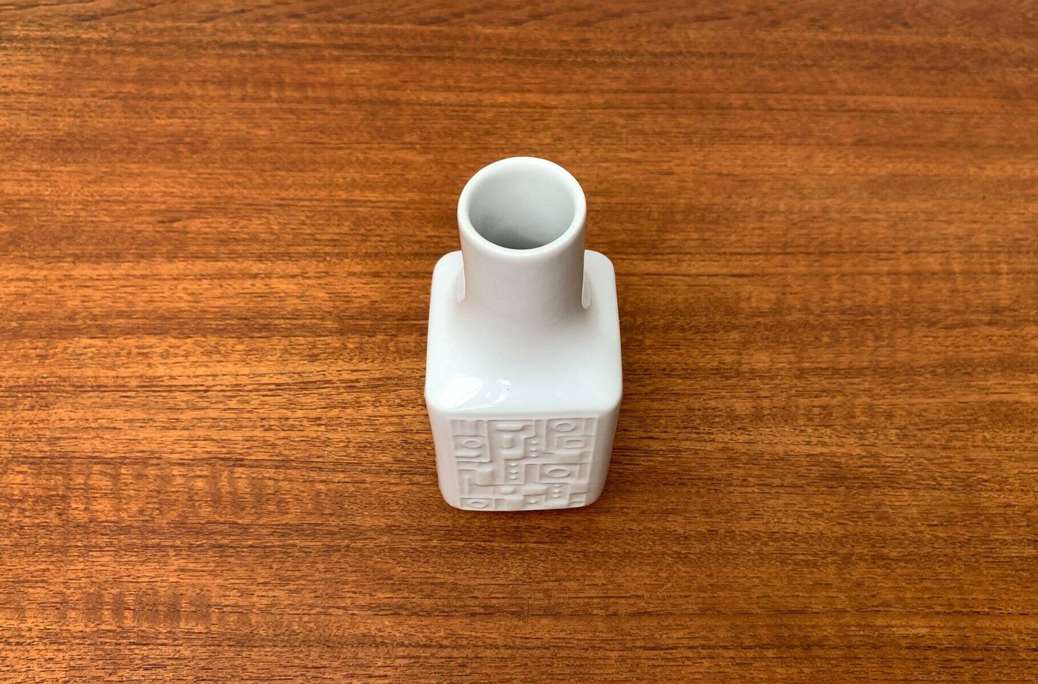 Brutalist porcelain vase from mid-century Wunsiedel Bavaria Porcelain, 1960s.