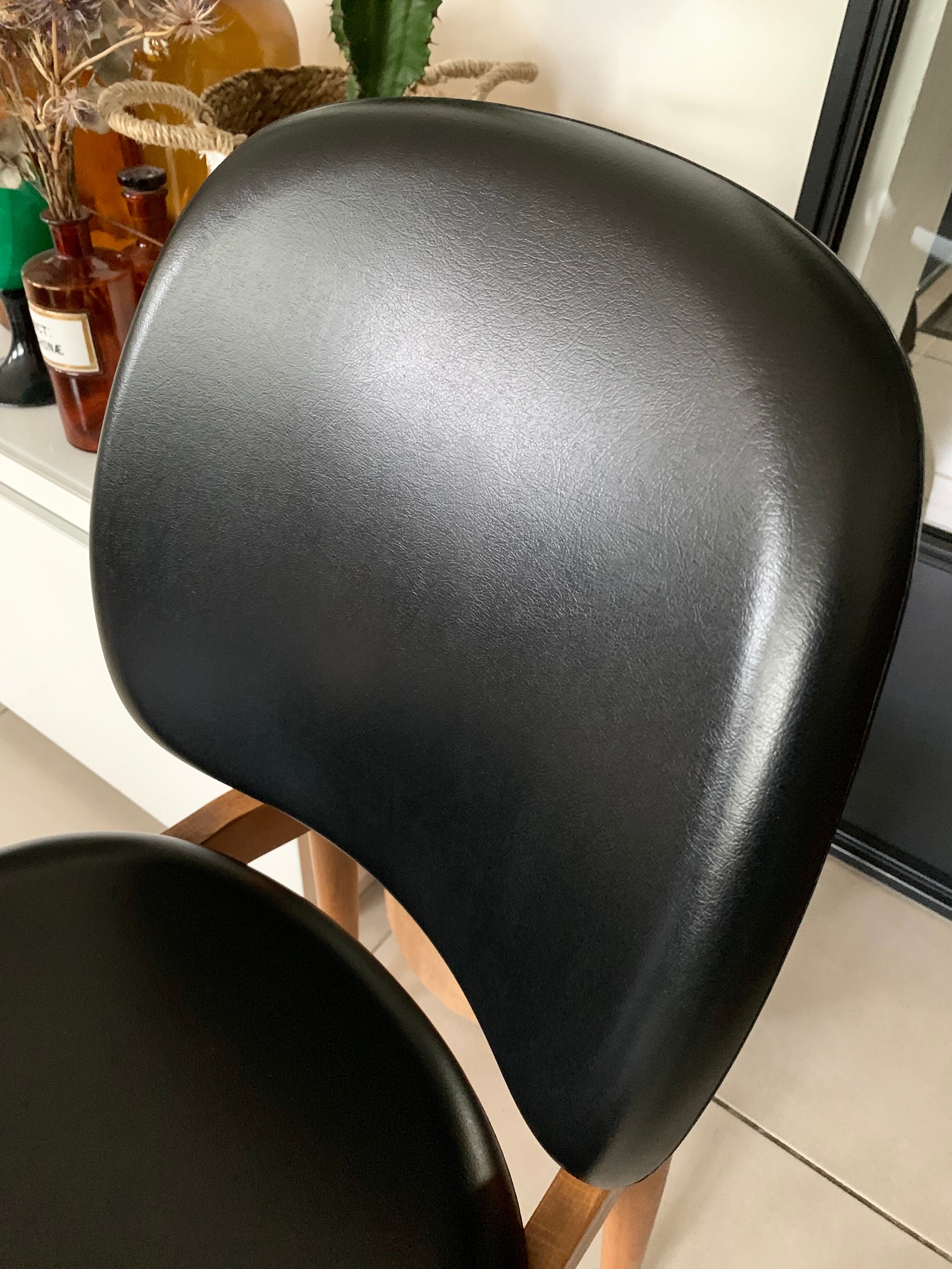 Vintage Pegase Baumann chair