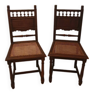 Set of 2 solid wood lion head chairs