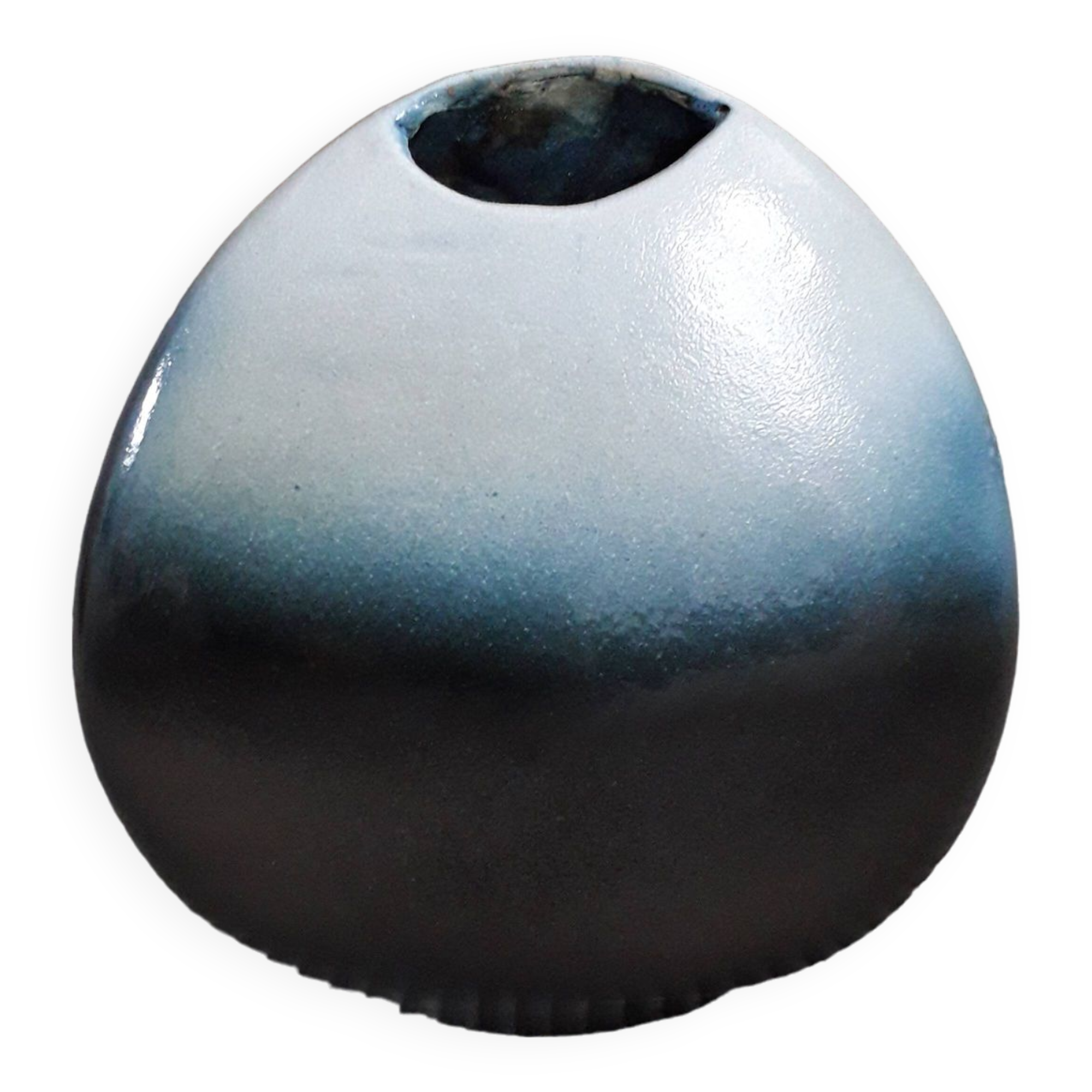 Very original vintage vase signed Mb