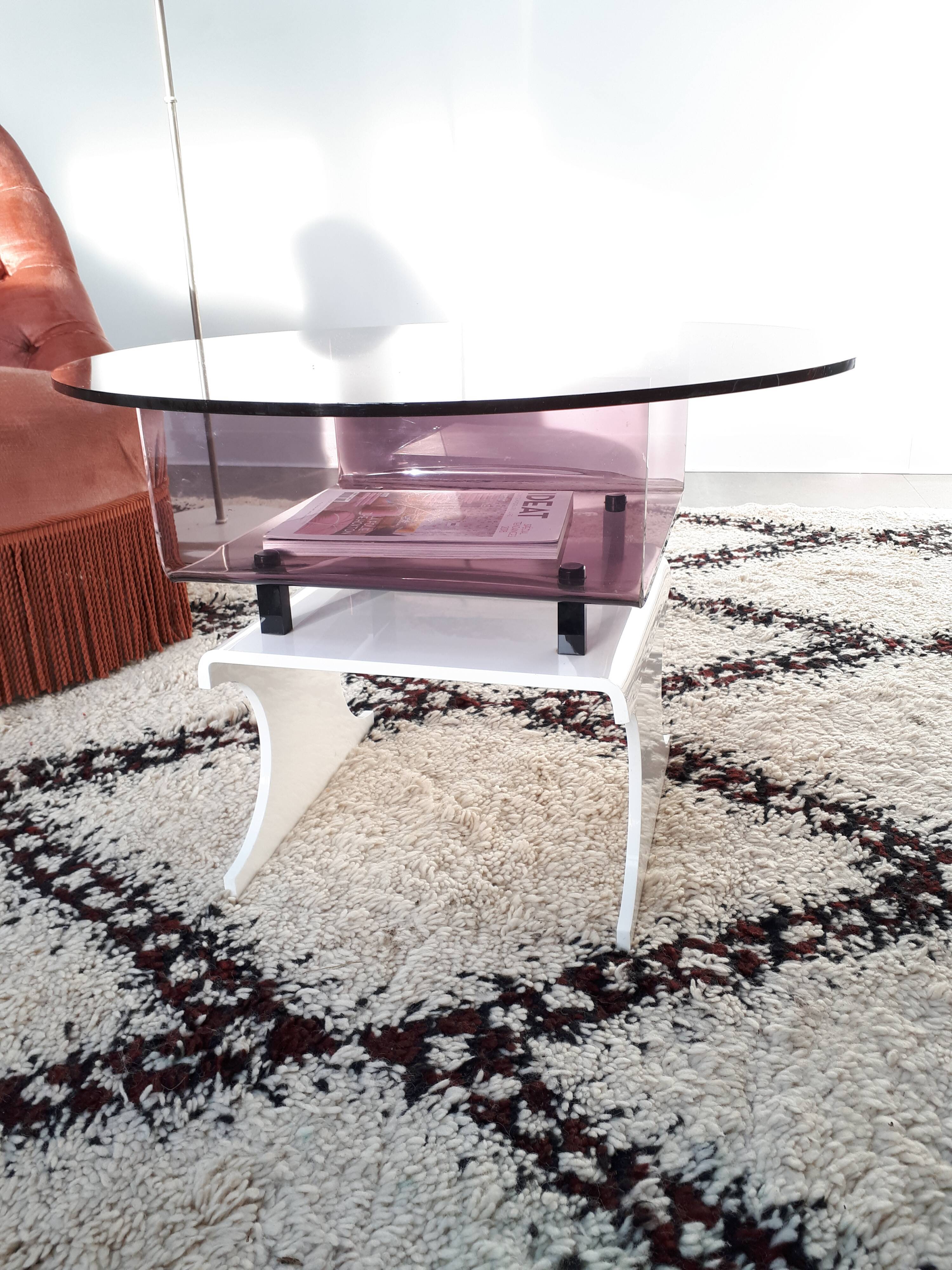 Altugas coffee table design 70s