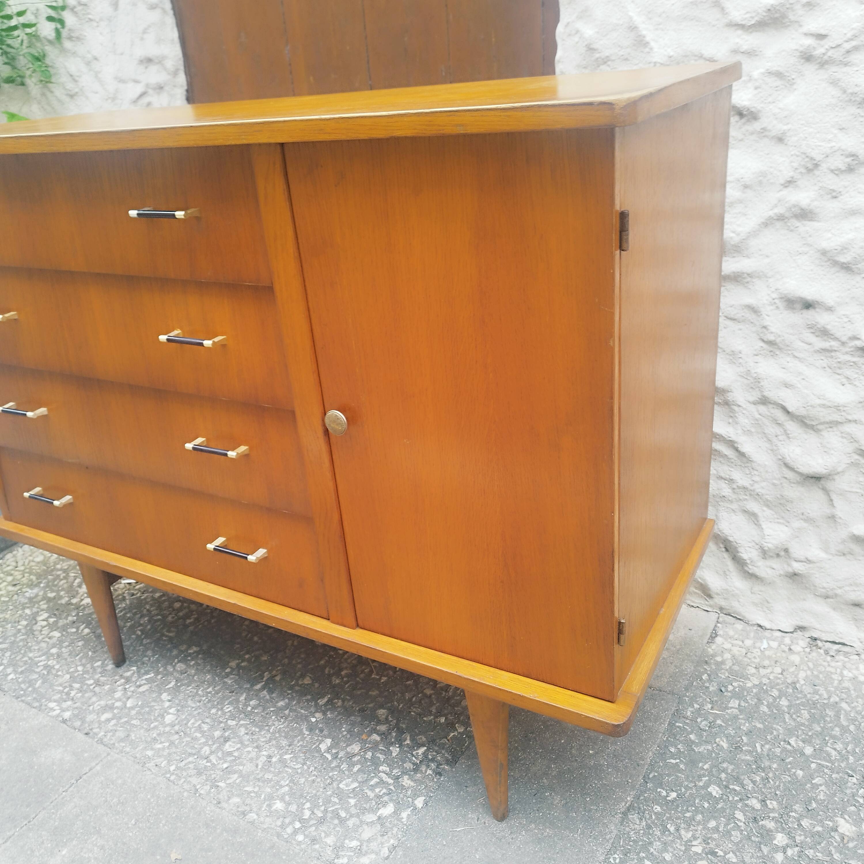 Commode vintage