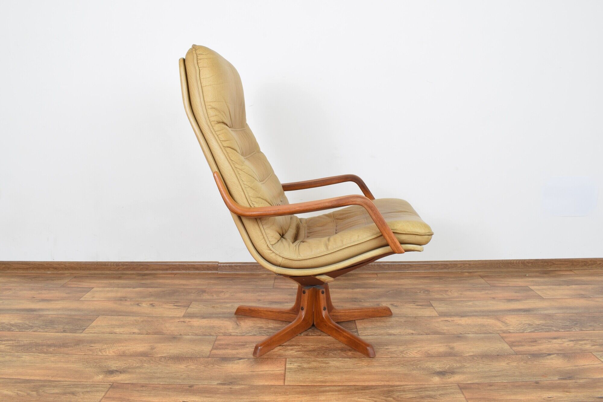 Mid-Century Office Chair with Ottoman from Berg Furniture, 1970s