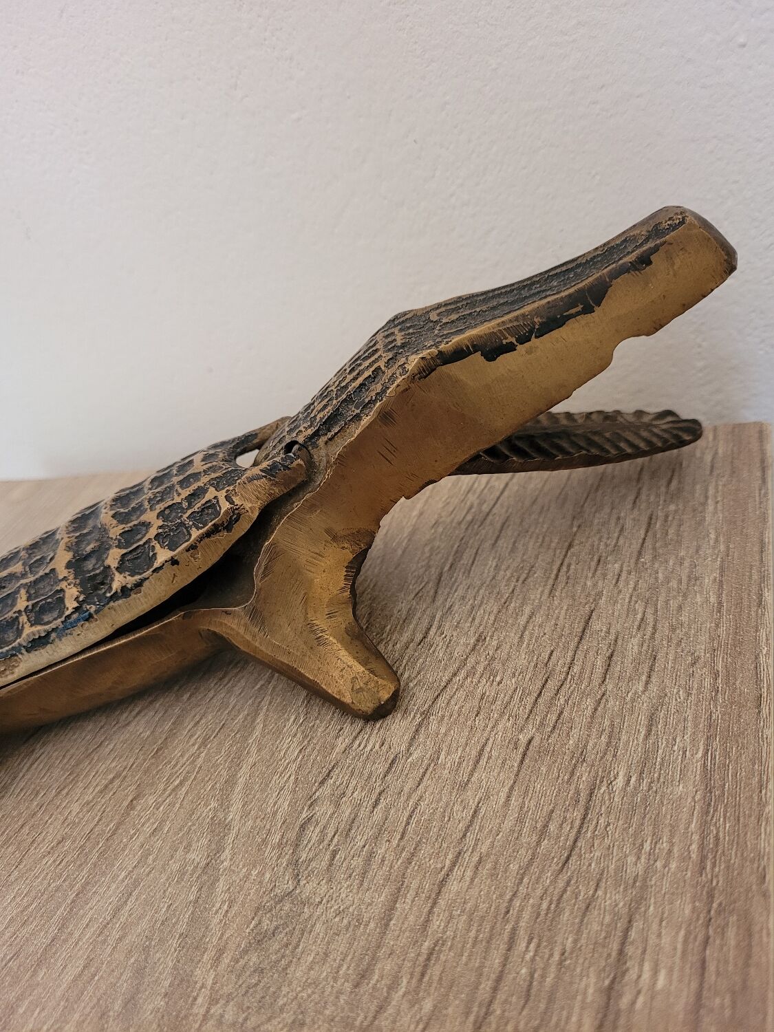 Crocodile en laiton