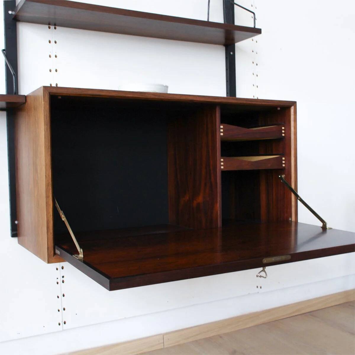 Poul Cadovius shelving system, rosewood