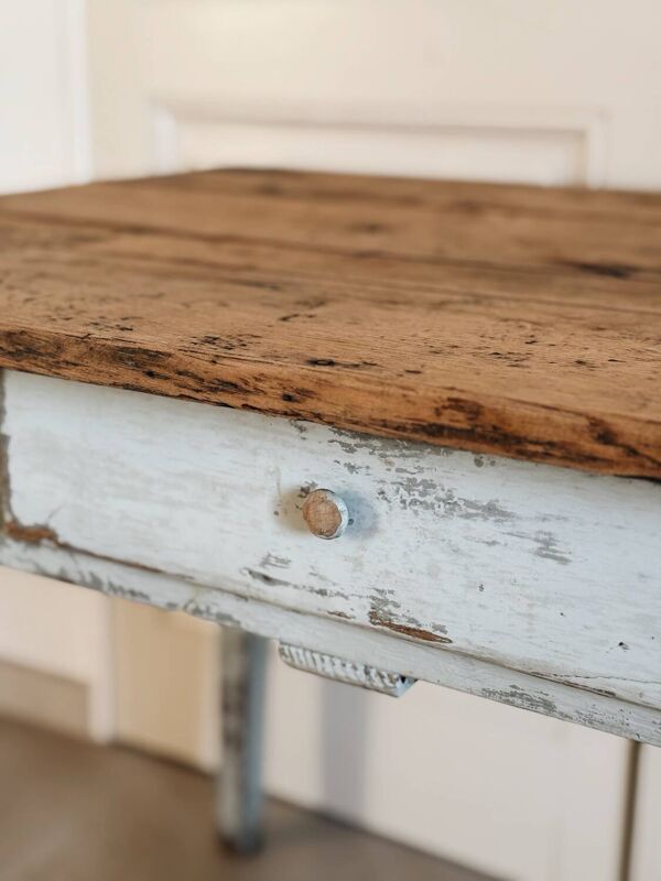 Table patinée