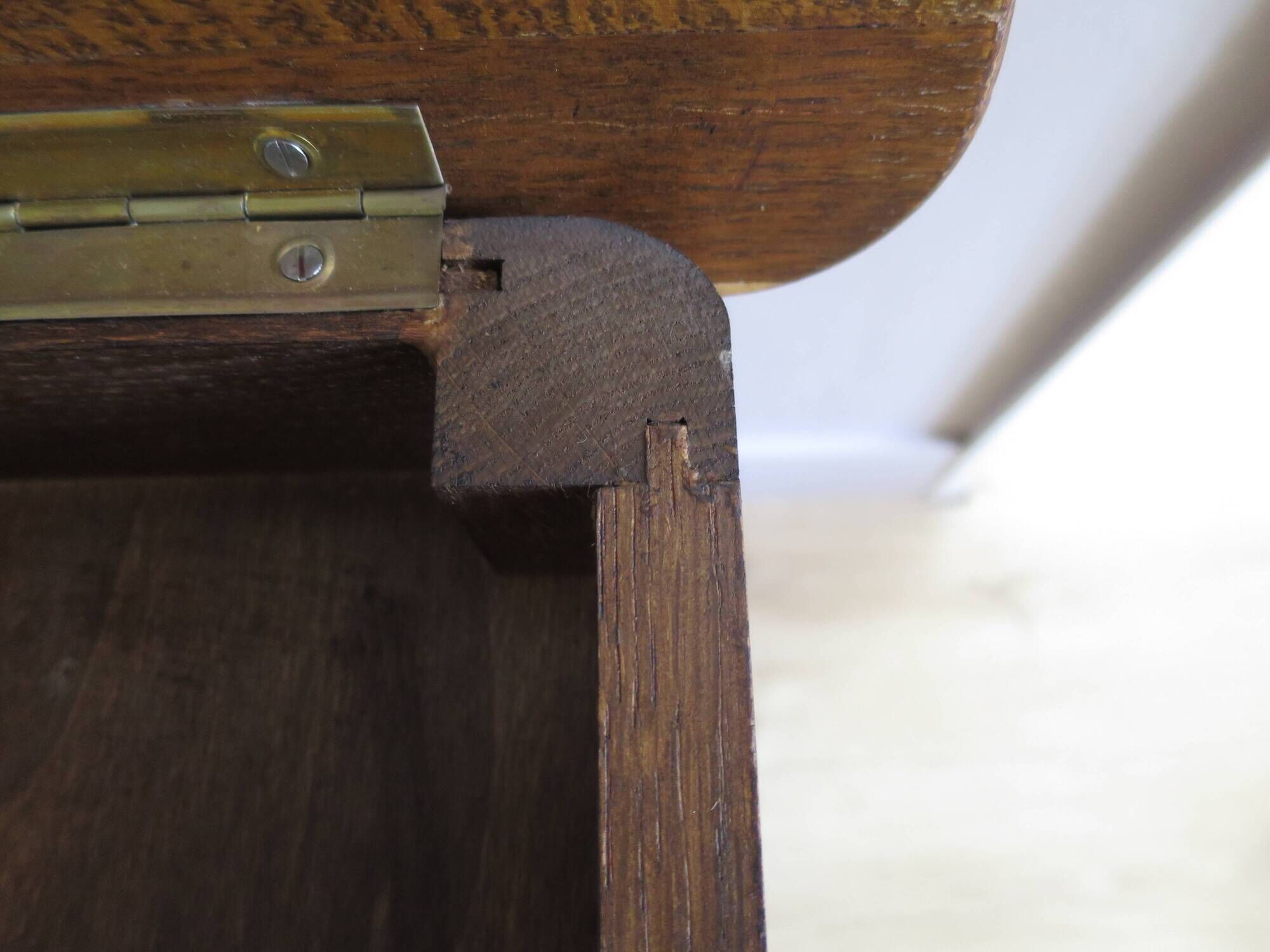 Vintage - Charming work table - Small chest of drawers/dressing table - Louis XV style - Cabriole legs - 2 drawers