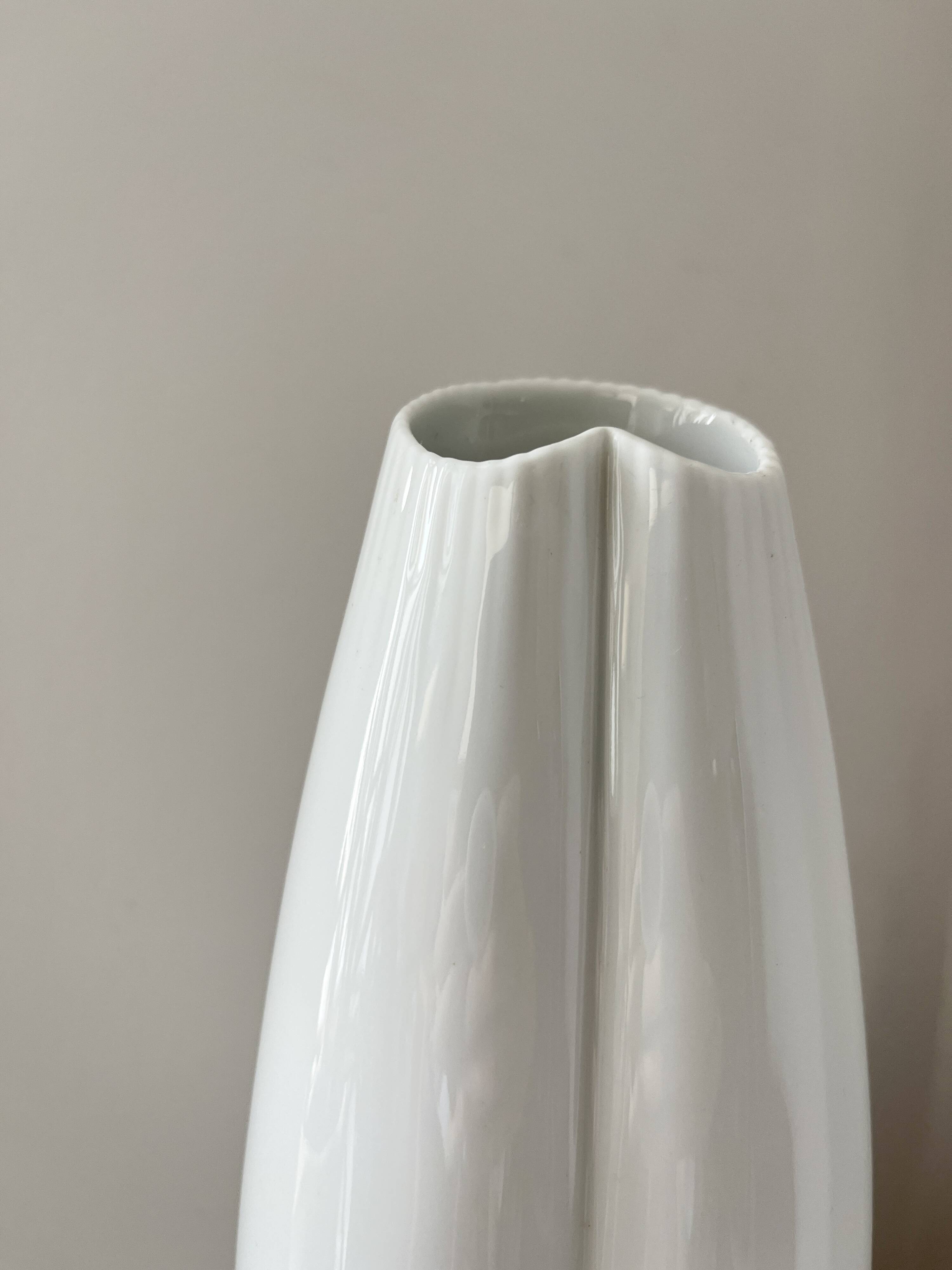 Vintage Tapio Wirkkala white ceramic Vase 2737 for Rosenthal Studio Line