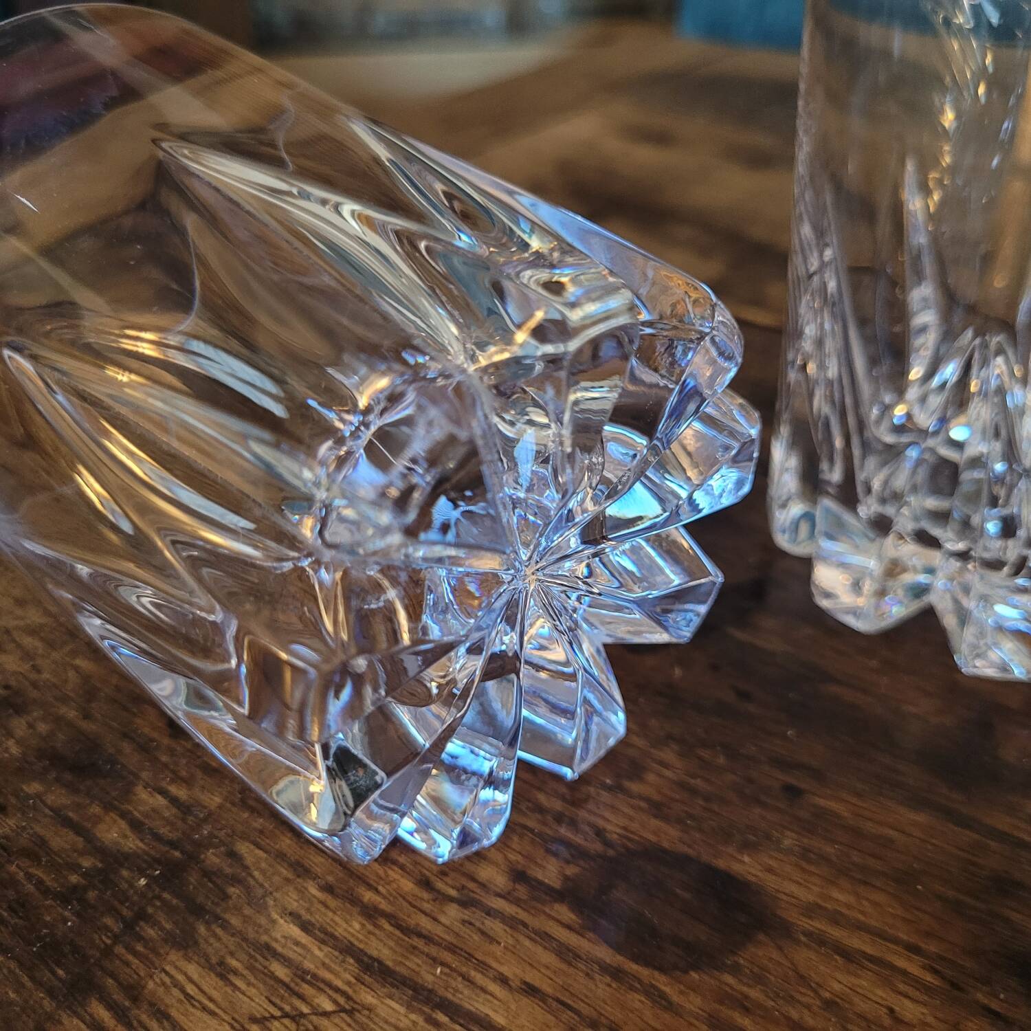 2 verres à whisky en cristal taillé – fond étoilé, années 70