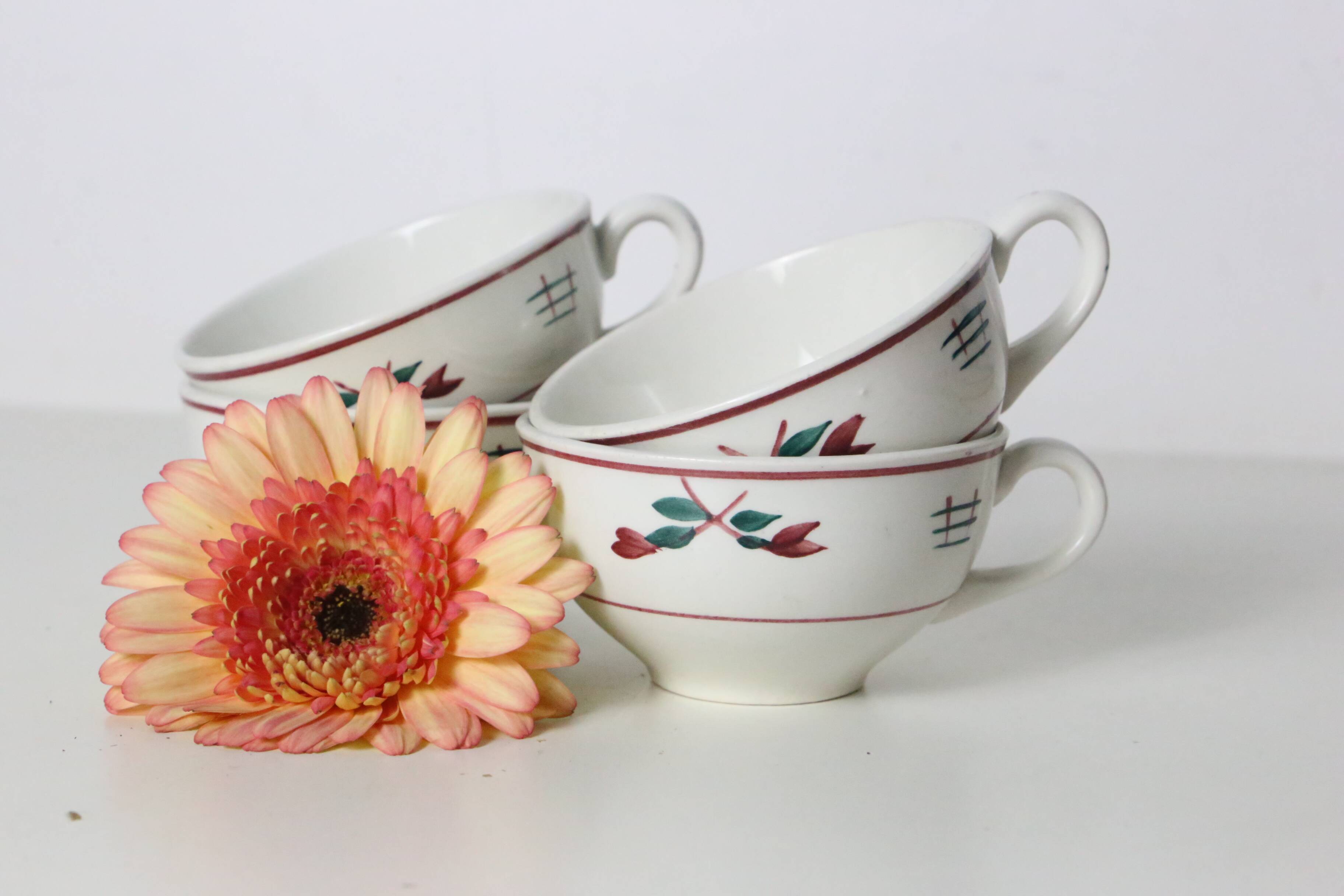 Set of 4 cups, vintage, French