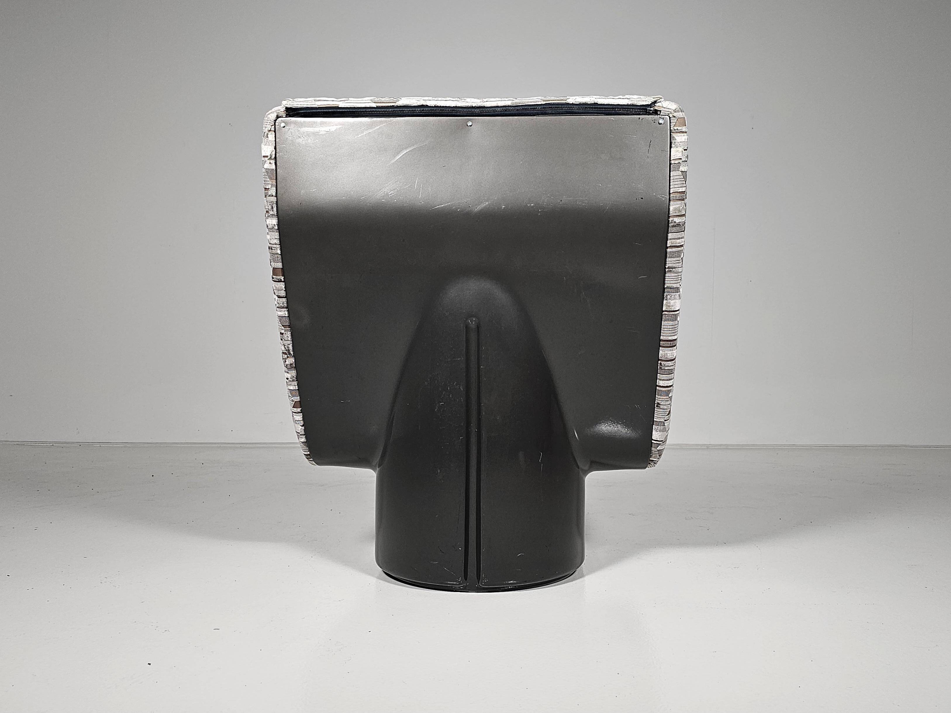 Titina Ammanati and Giampiero Vitelli chaise longue for comfort, 1970