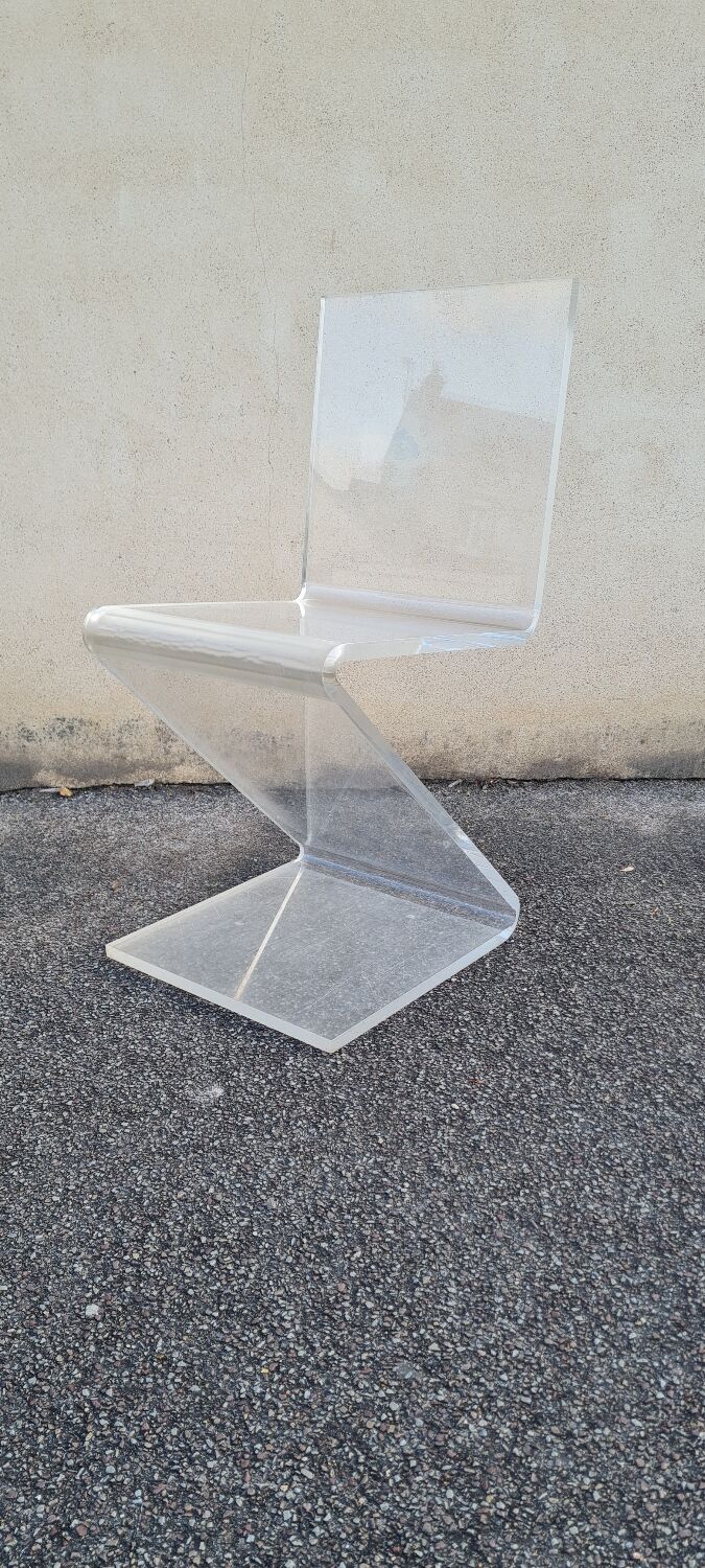 Plexiglas chair zigzag 1970