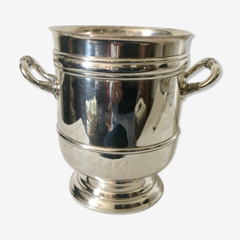 Silver metal ice bucket from Christofle House