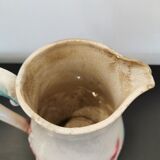 Pichet ancien en céramique barbotine
