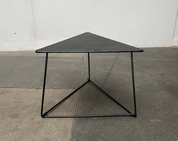 Table métallique modèle OTI postmoderne de Niels Gammelgaard pour Ikea, années 1980