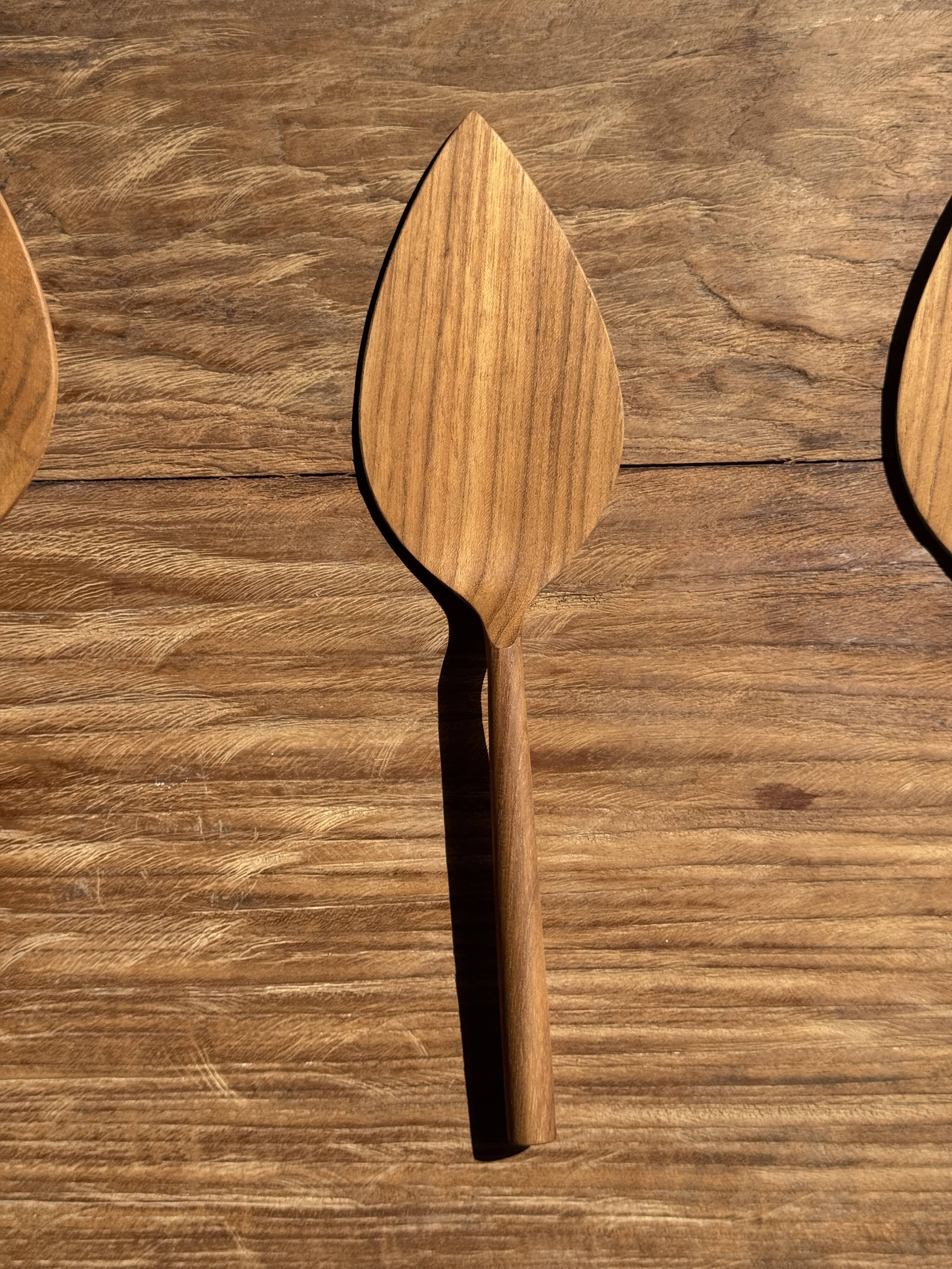 Teak pie server kitchen utensil L30 W8