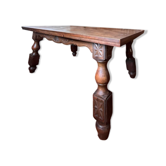 Table style basque