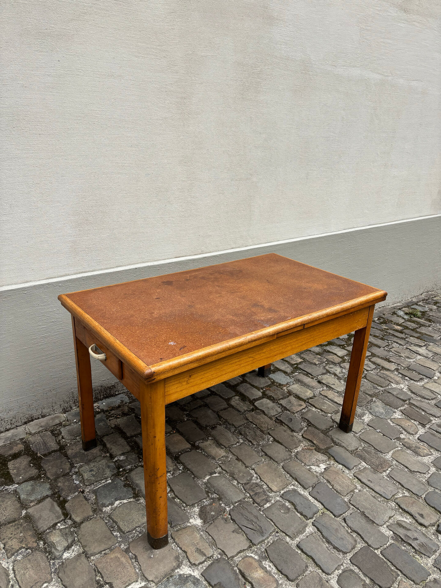 Art deco dining table or desk in wood (extendable)