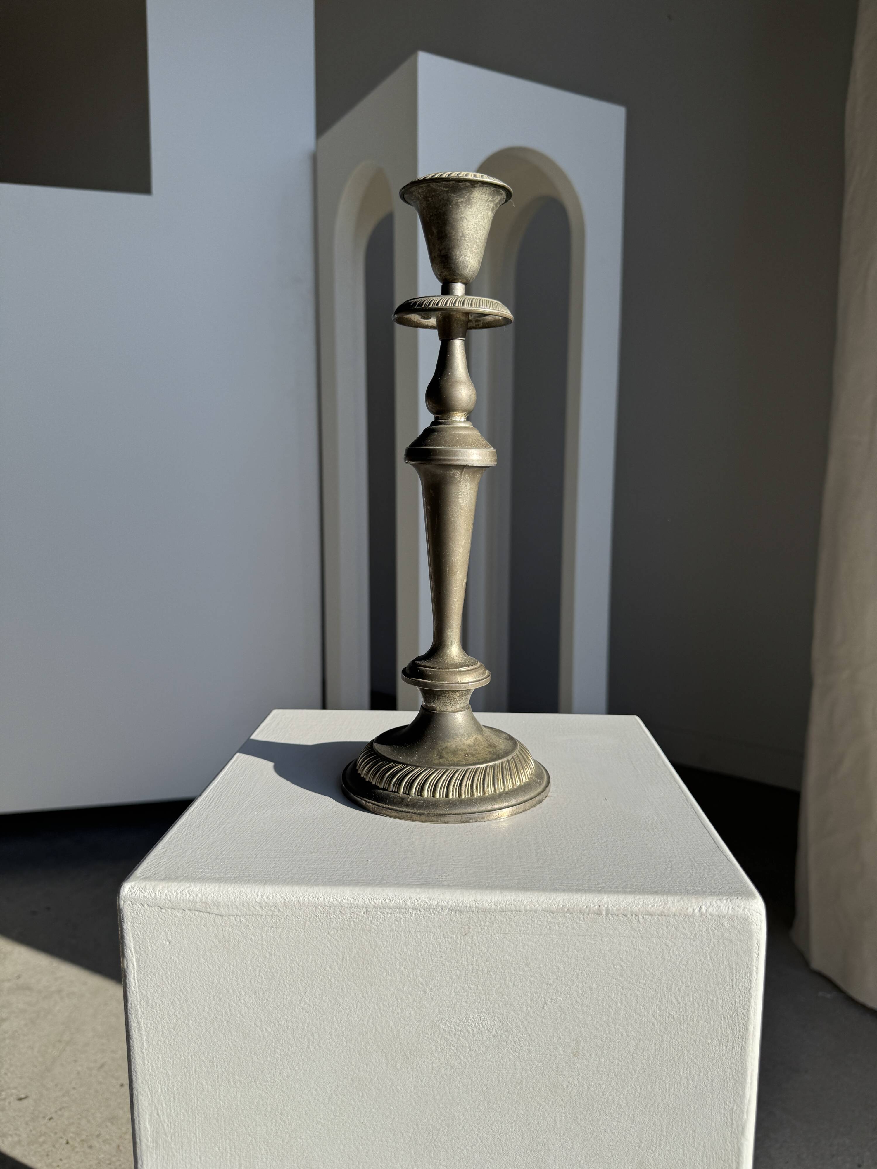 Large antique silver-plated candlestick H29 D10.5