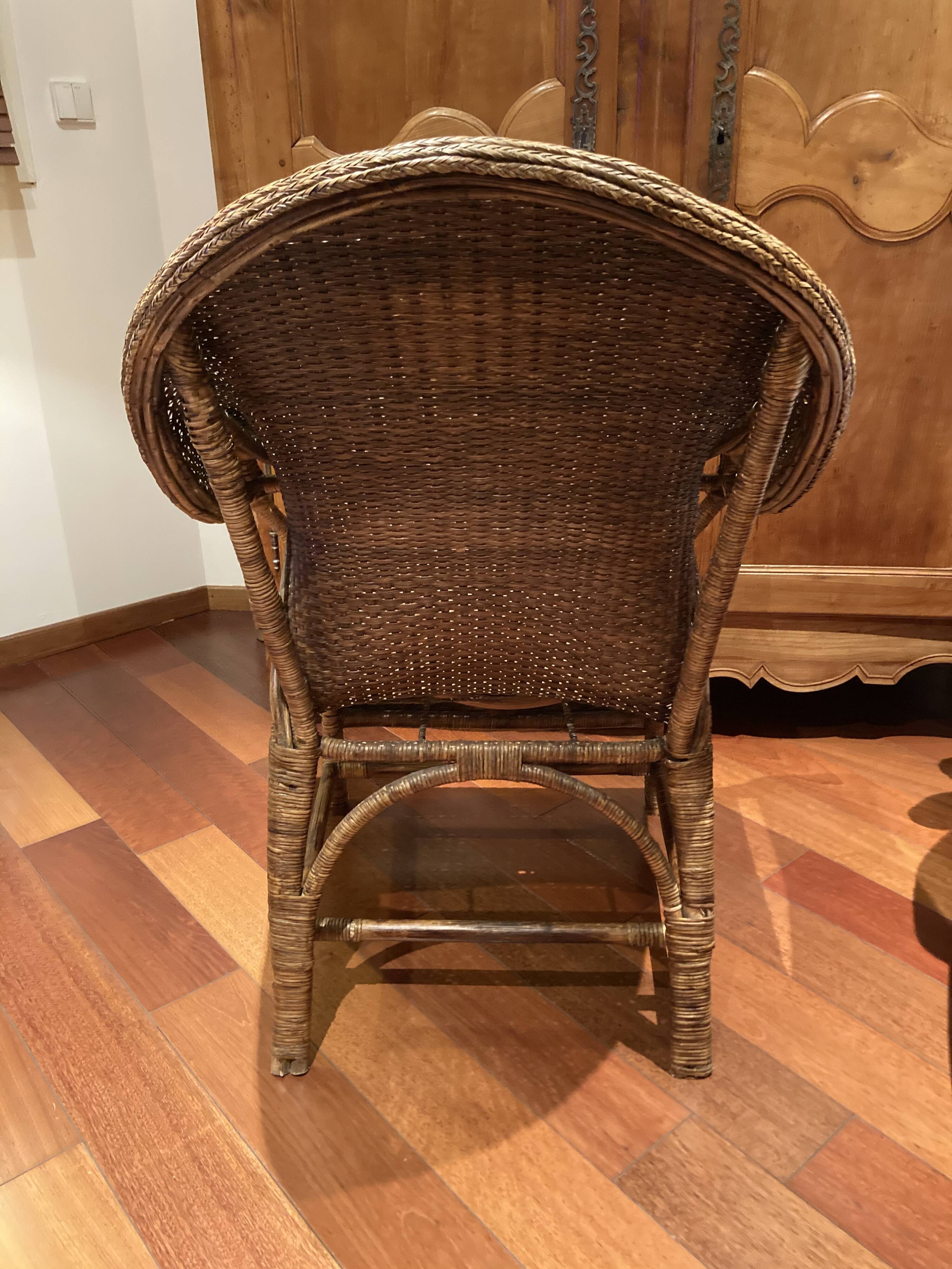 Colonial-style wicker chair