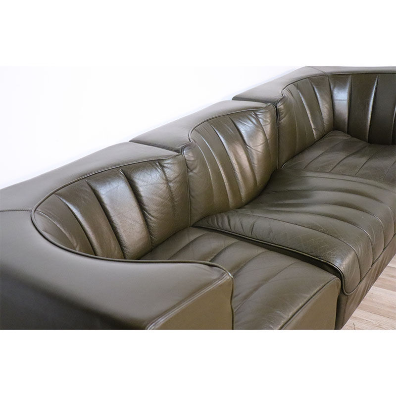 Modular vintage leather sofa by Tito Agnoli for Mobilier International 1970