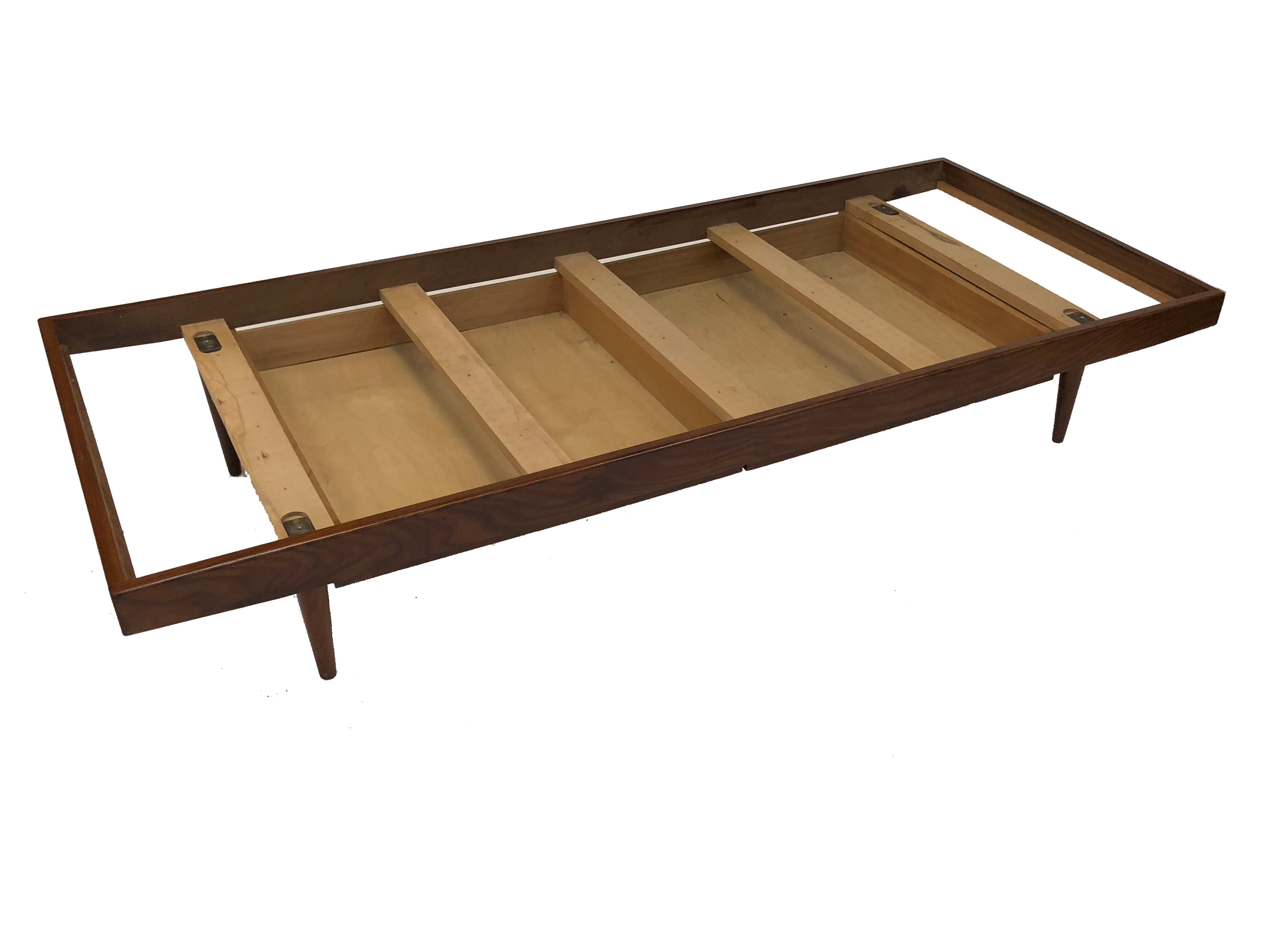 Teak daybed