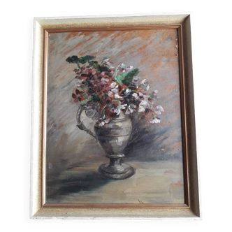 Old oil painting representing a bouquet of flowers