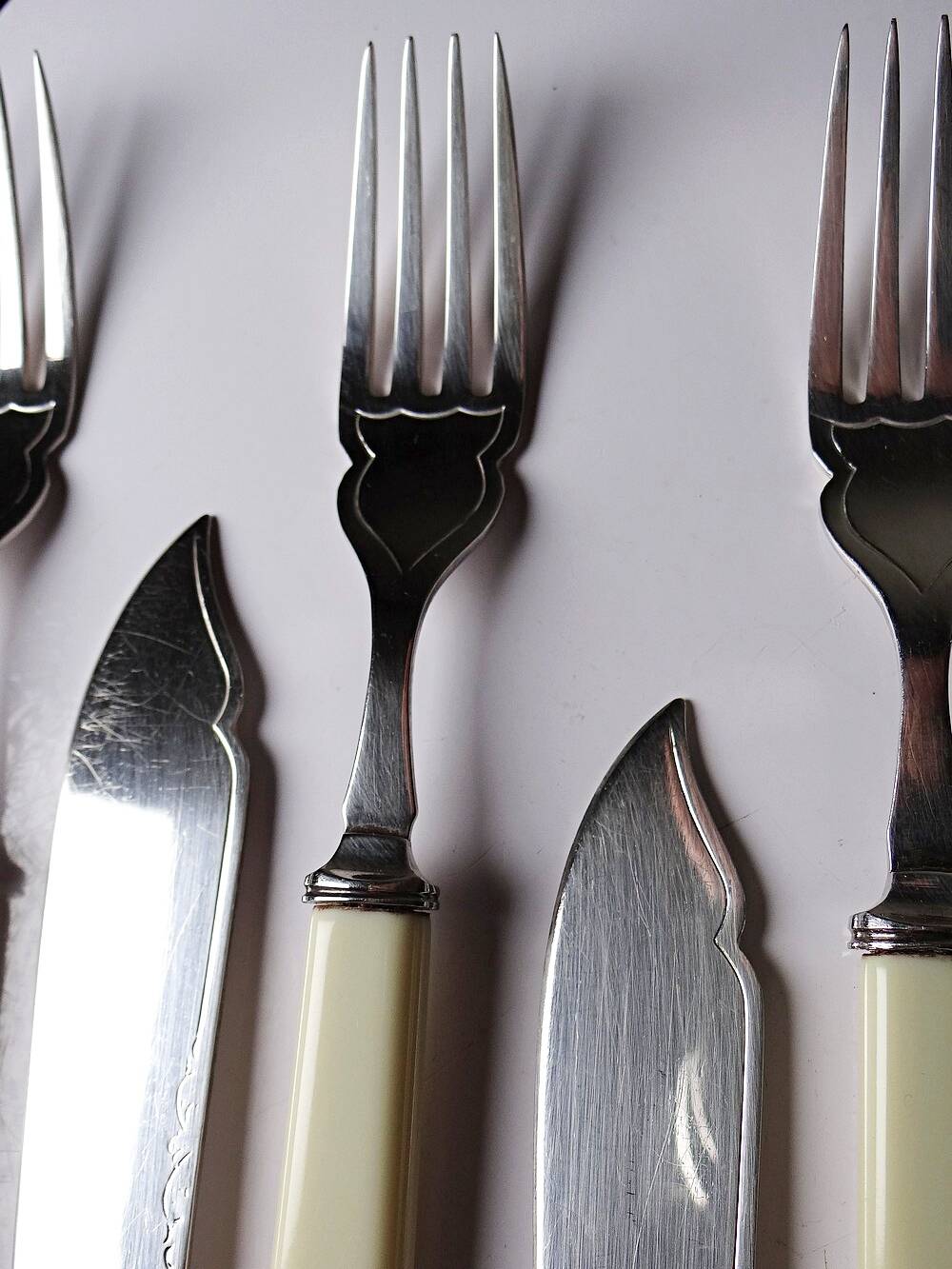 Rodgers Sheffield silver-plated fish service with ivorine vintage.