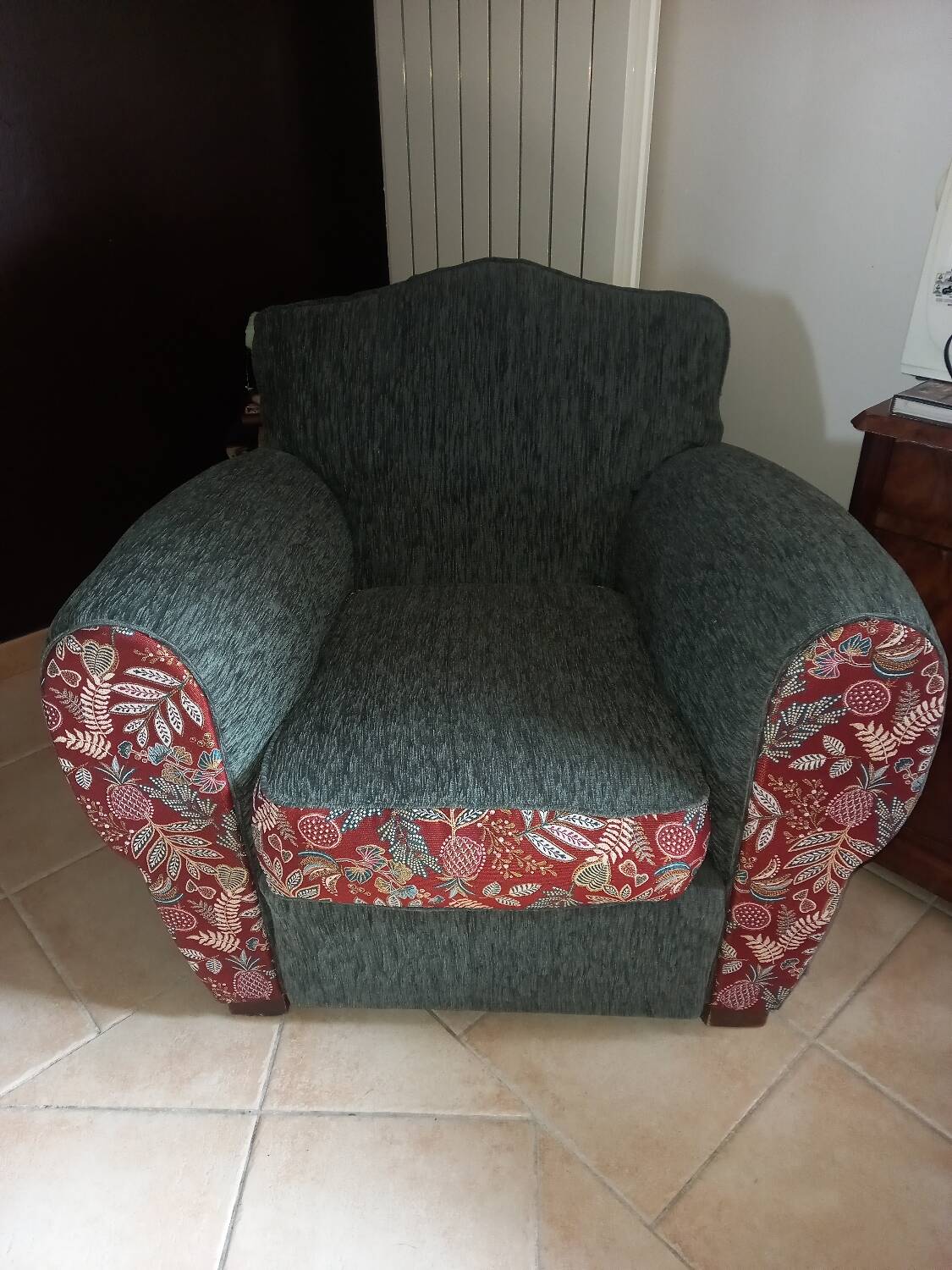 Restored vintage armchair from the 1940s-50s – provenance Nadia Barentin