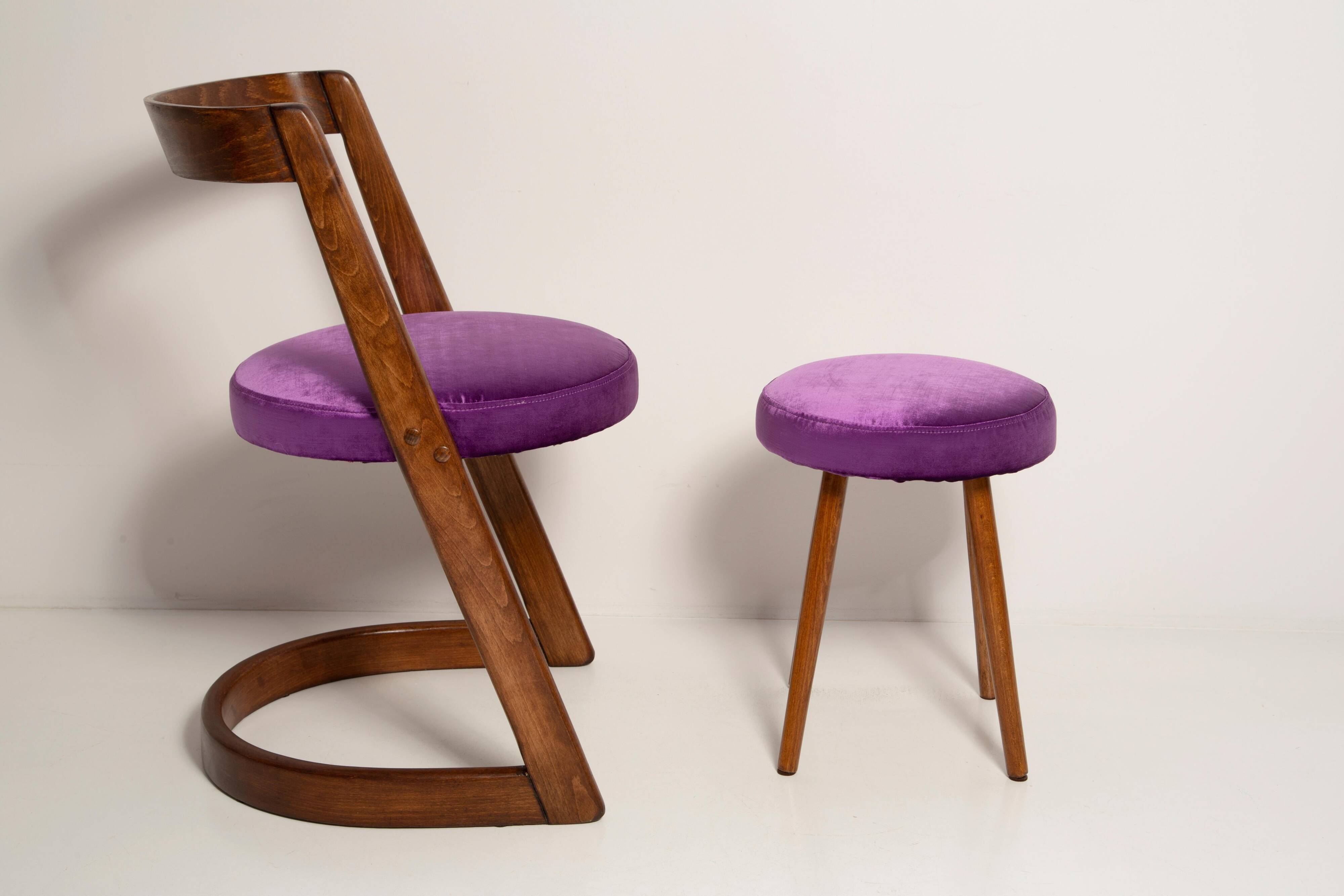 Mid-century purple velvet Halfa chair and stool, Baumann, France, 1970s.