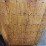 Oak wall-mounted key hotel display case