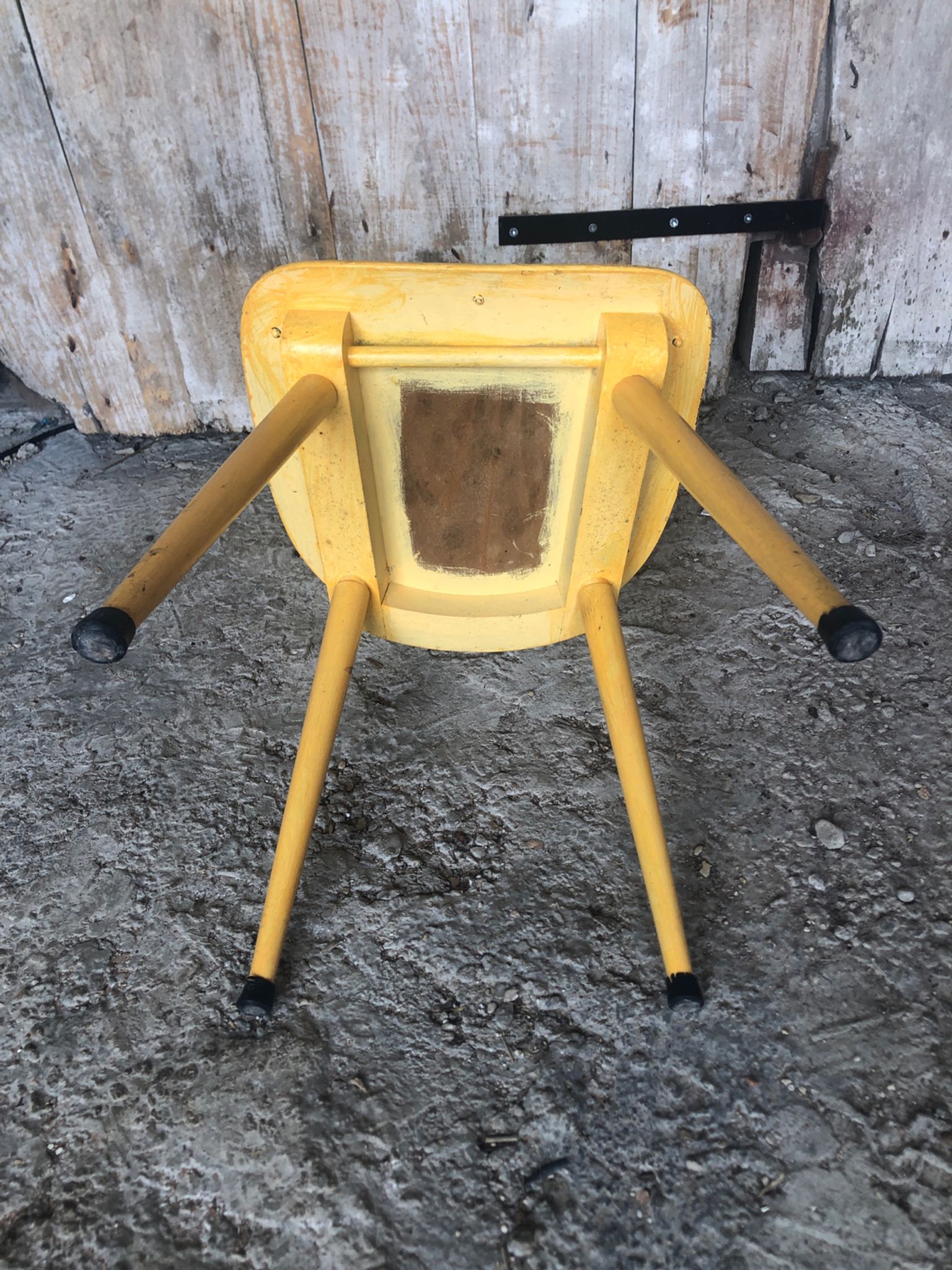 Baumann western style chair in yellow wood + vintage black skai seat