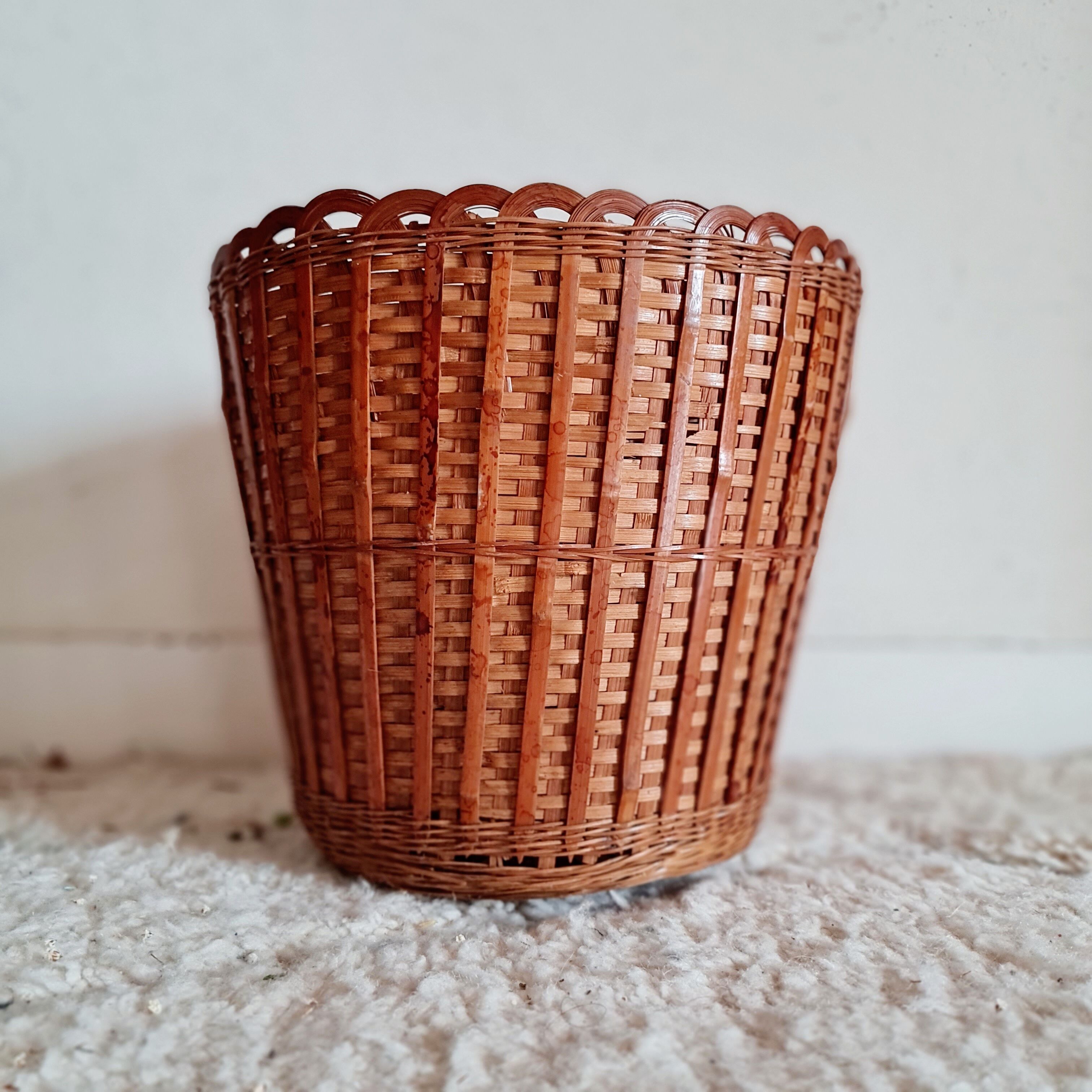 Vintage wicker basket pot cover