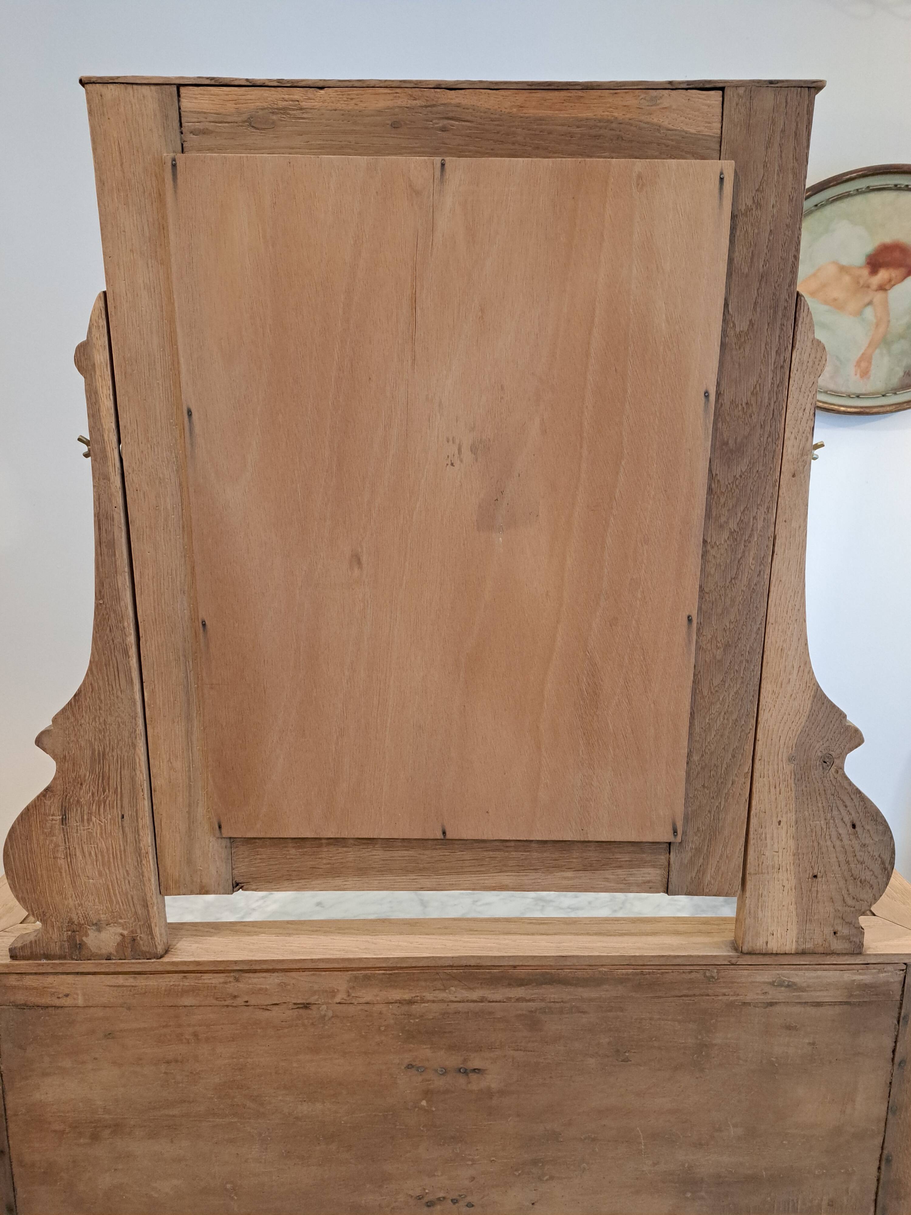 Bathroom cabinet with marble top in Henri II style