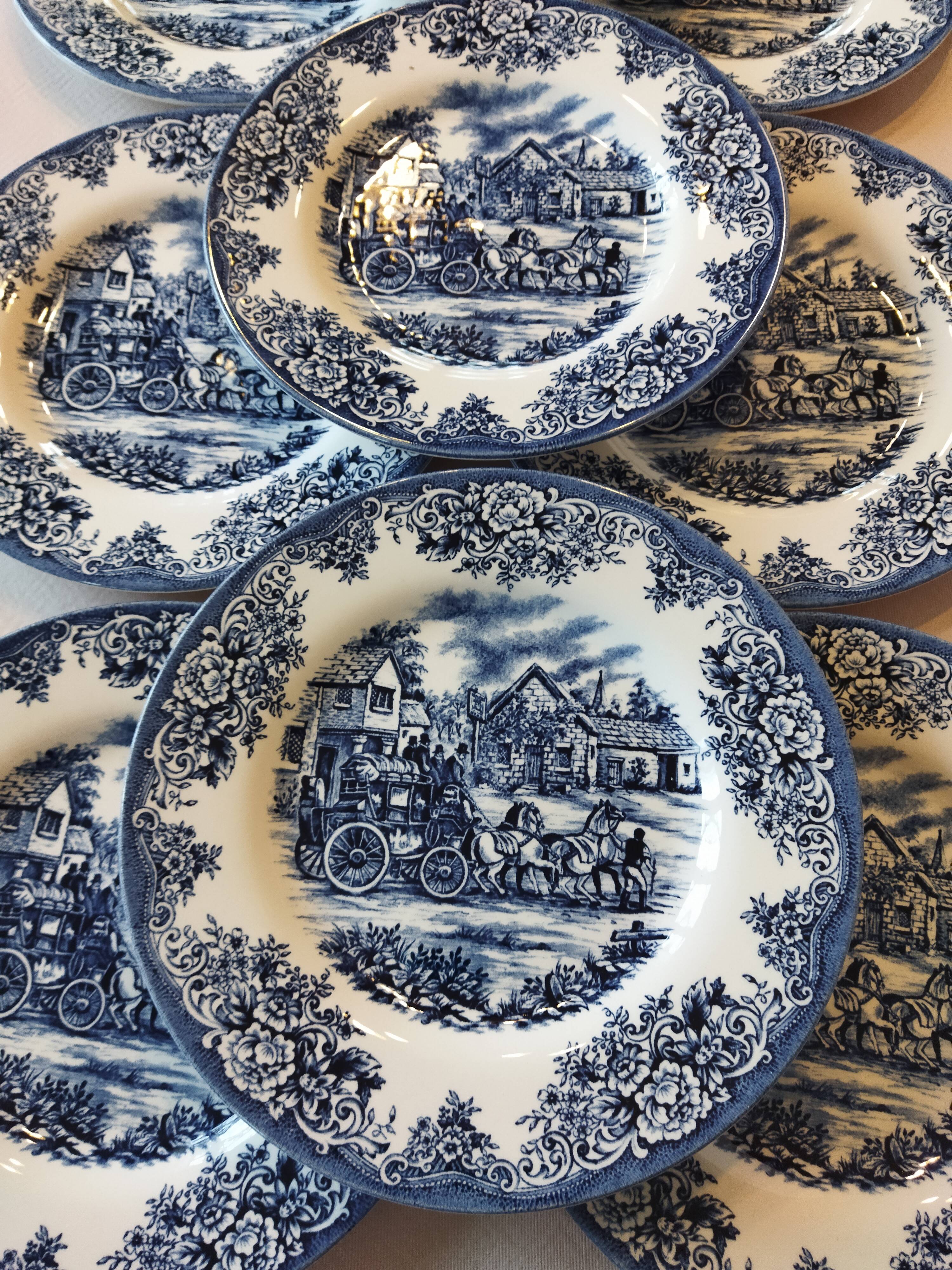 Set of 9 dessert plates English style blue & white