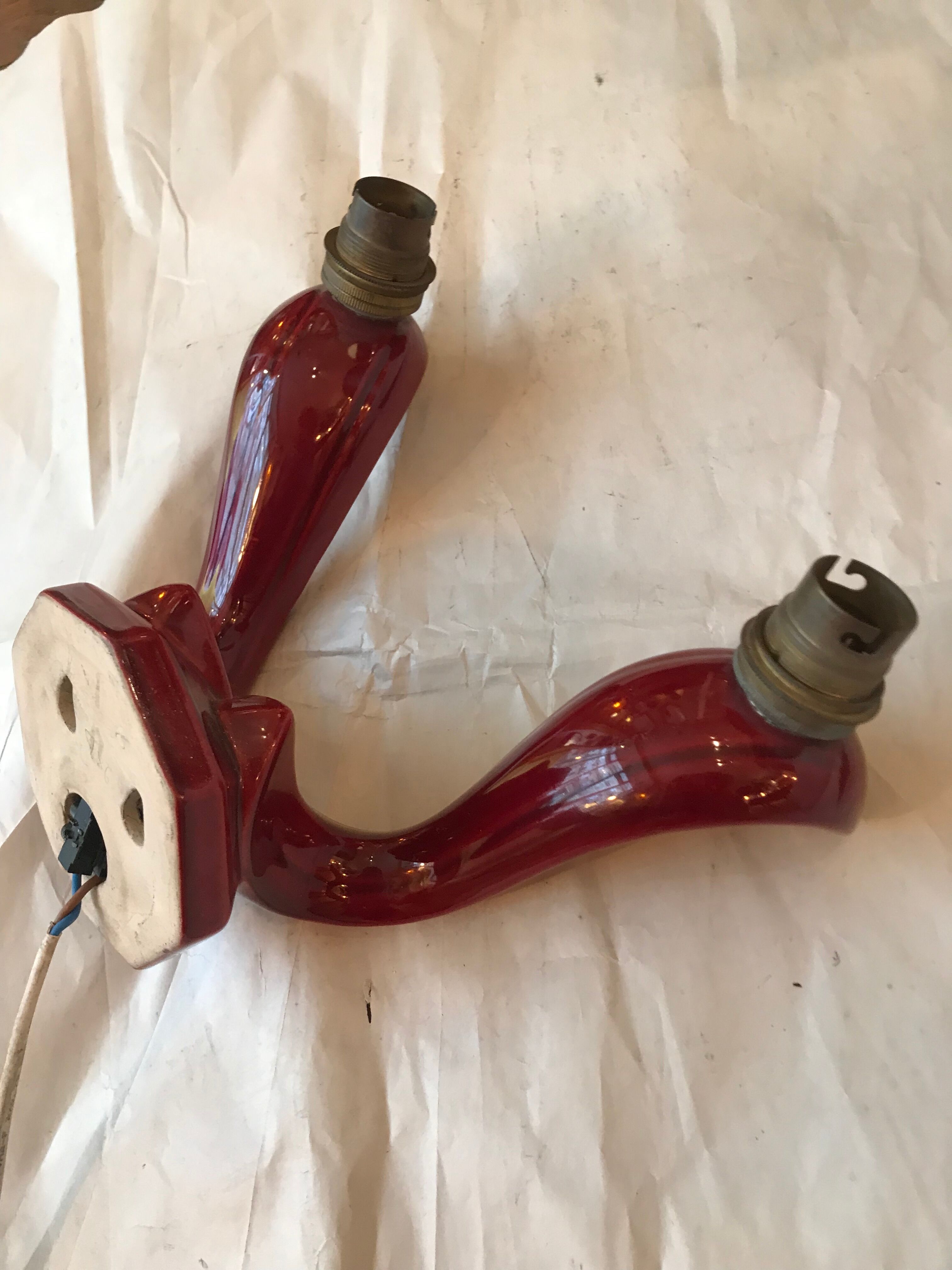 Red ceramic Art Deco wall lamp N2