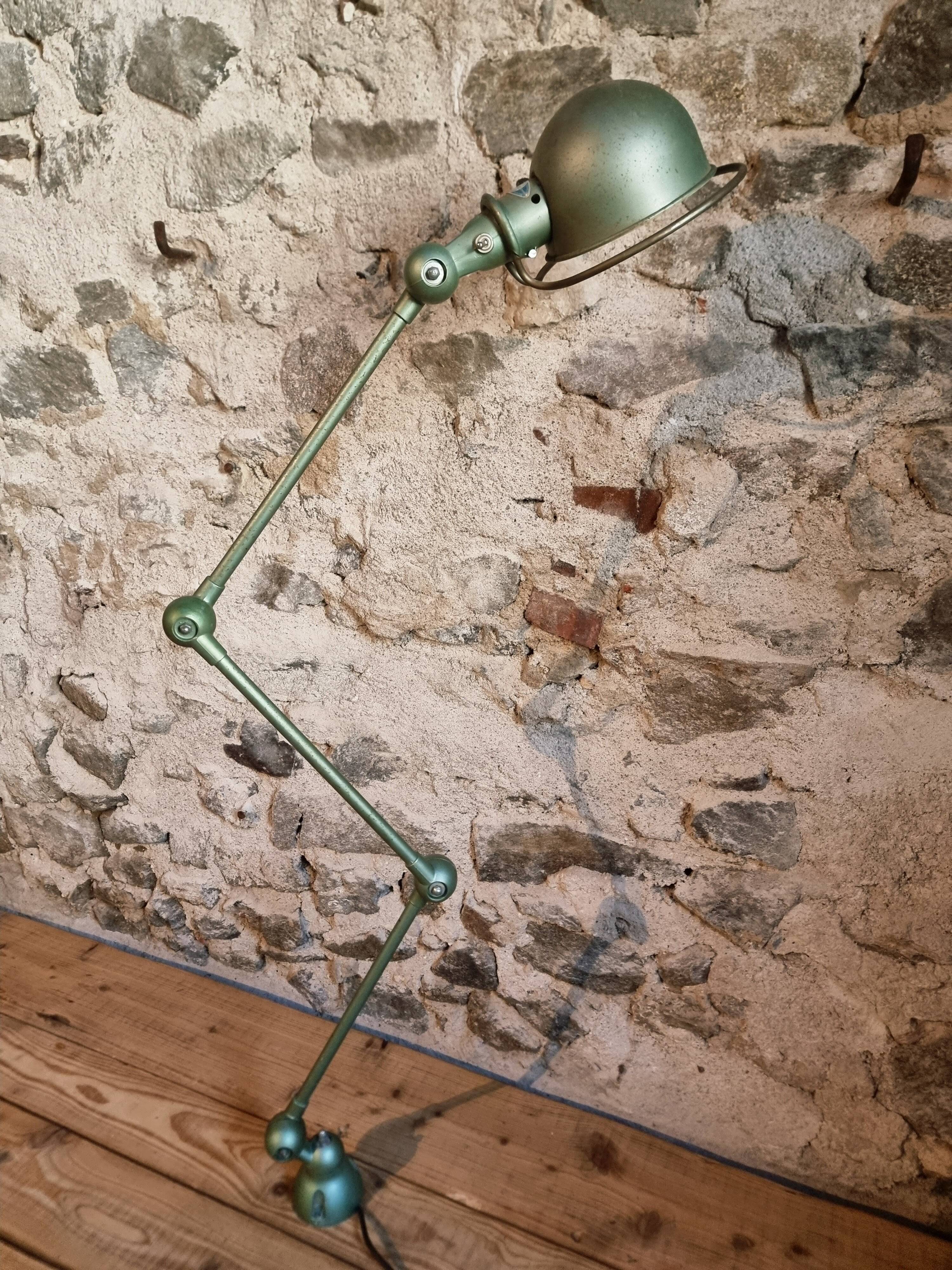 Lampe industrielle vintage Jieldé à 3 bras verte – Lampe de travail française réglable B22