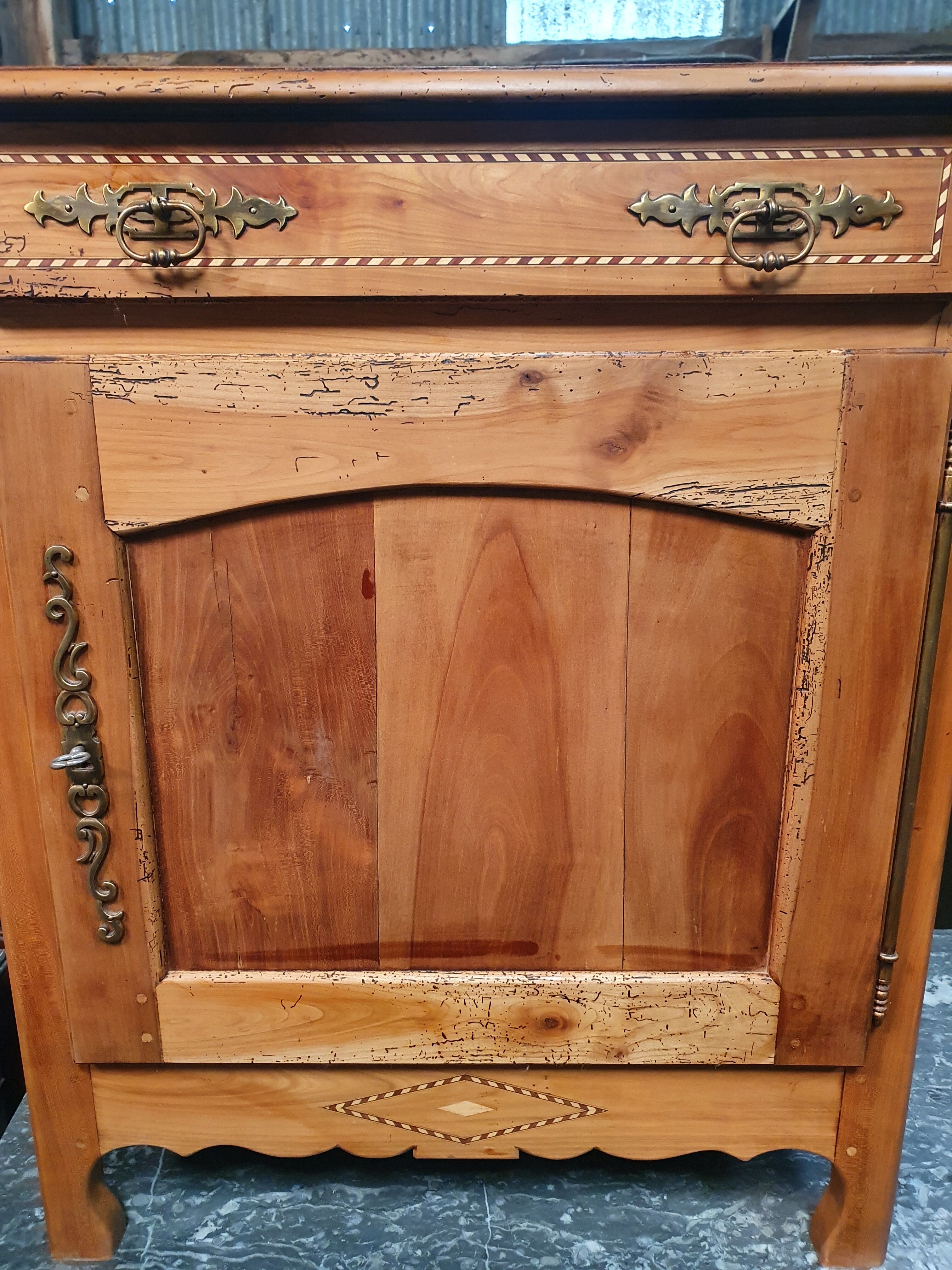 Small jam cabinet 1 door