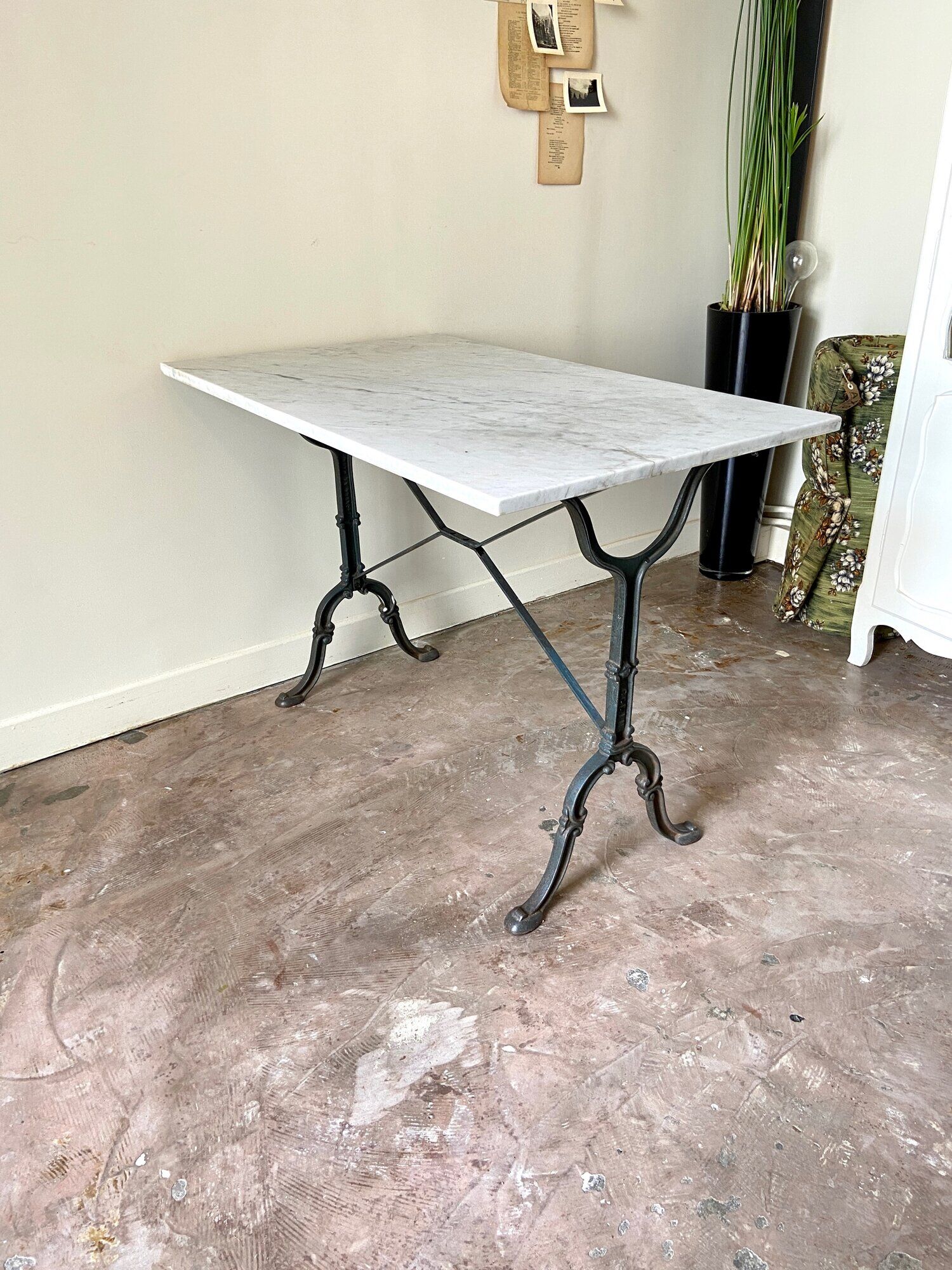 Table bistrot godin en fer forgé et marbre gris, 100 x 60 cm