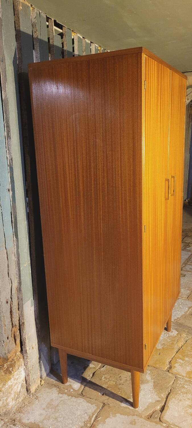 Armoire 60's placage teck