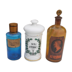 3 pot et flacons a pharmacie