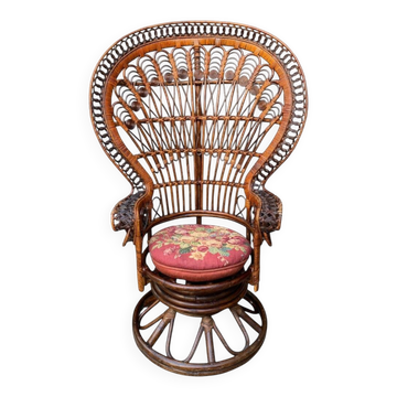 Fauteuil Emmanuelle rotin Peacock 1960
