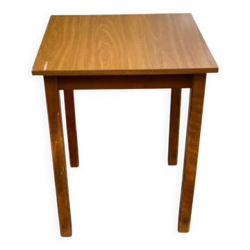 Table de bistrot scandinave carrée en bois