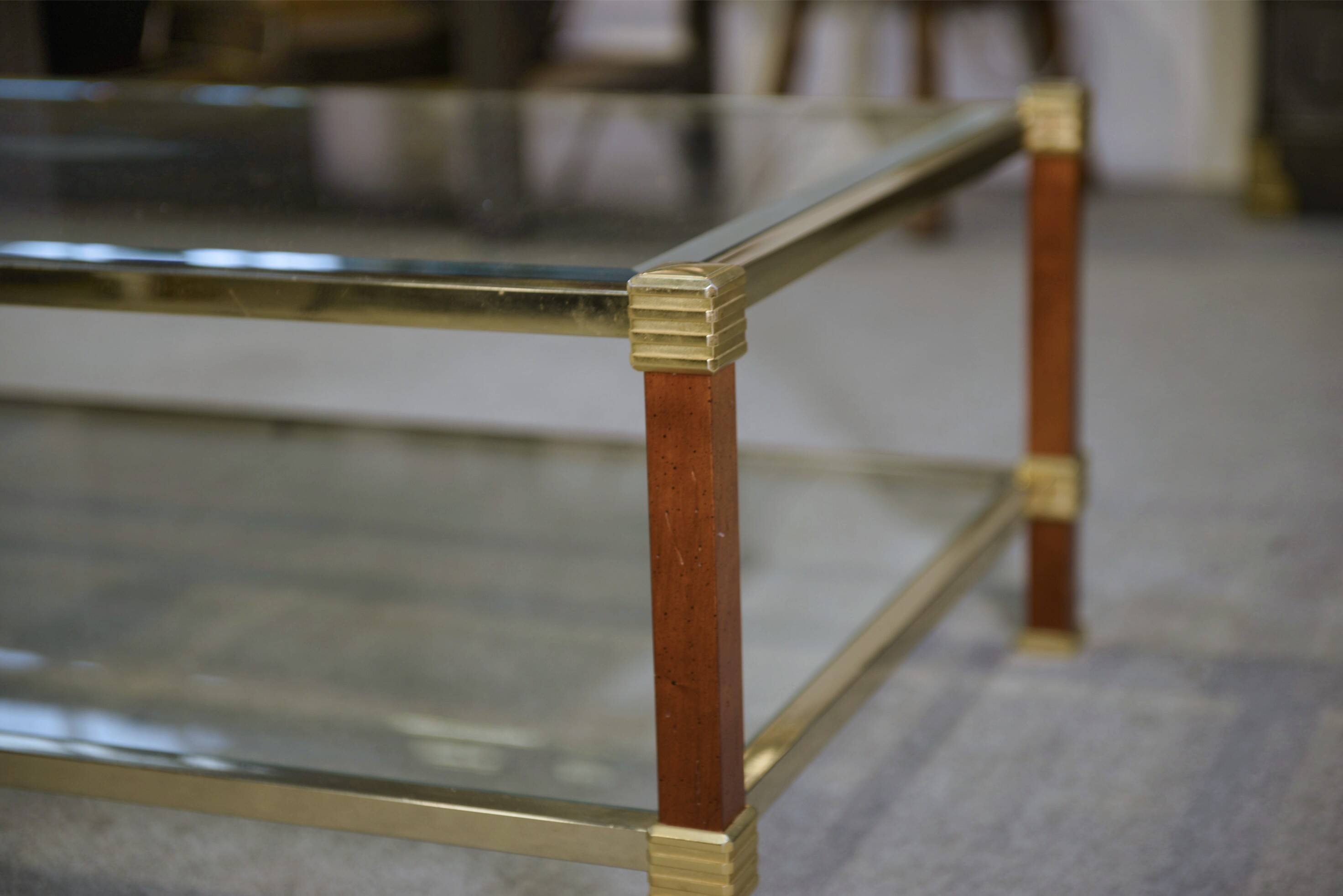 Table basse dans le goût de Pierre Vandel 1970’s