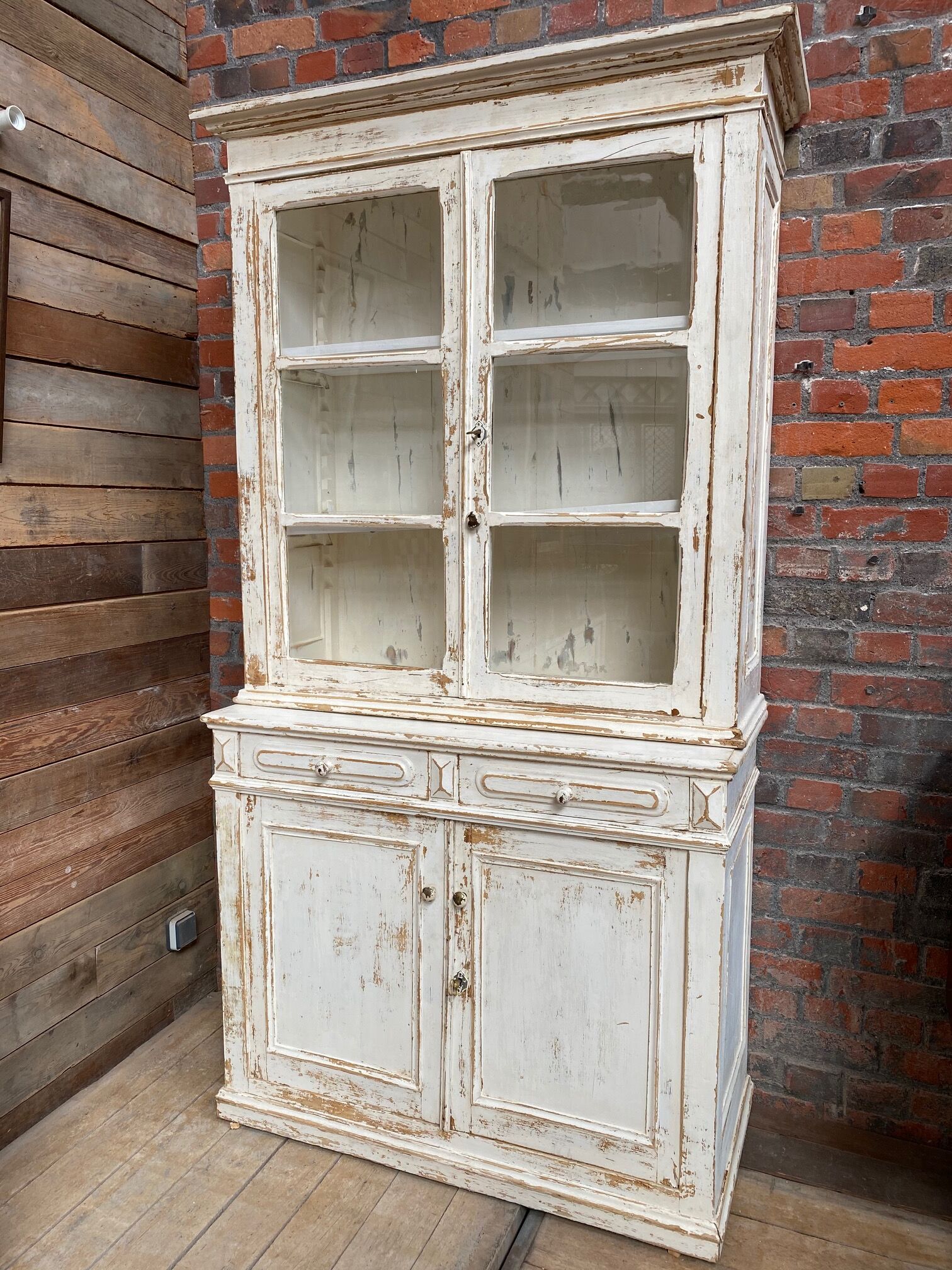 Old white patina vessel