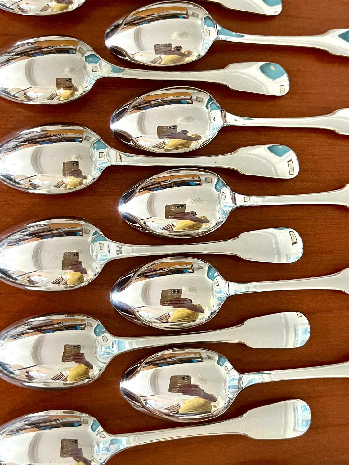 Christofle Cluny, cutlery set of 48 pieces in like-new condition.