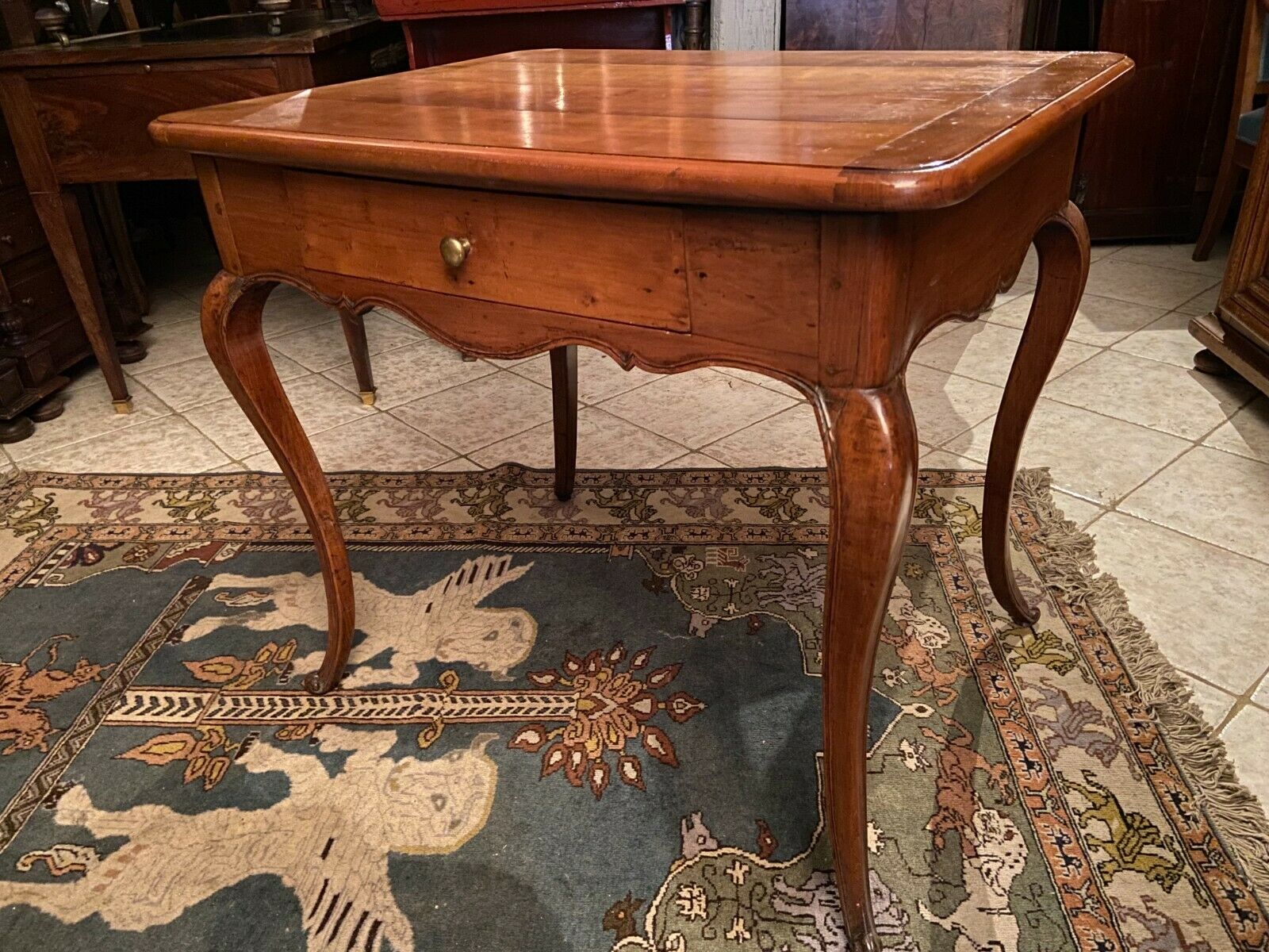 Desk game table and its solid blond cherry cap period EIGHTEENTH Louis XV